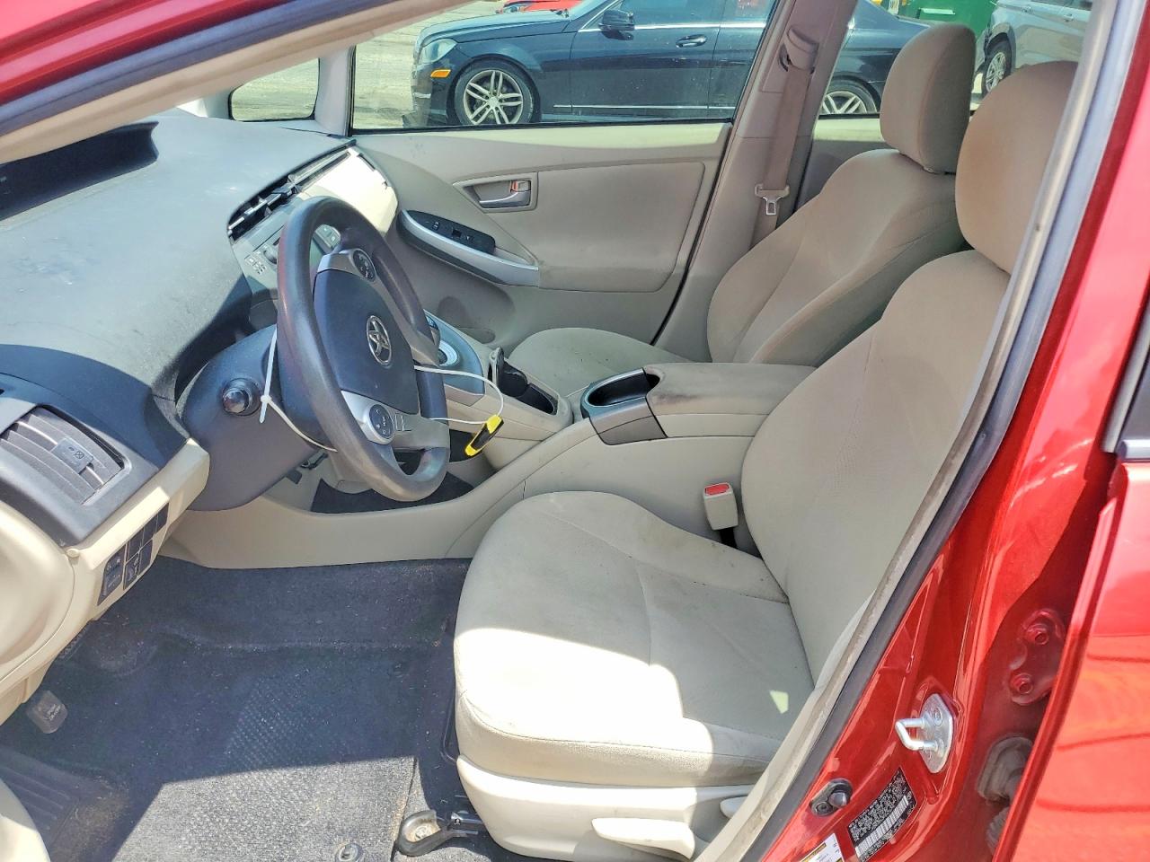 2015 Toyota Prius Two Red vin: JTDKN3DU3F0402094