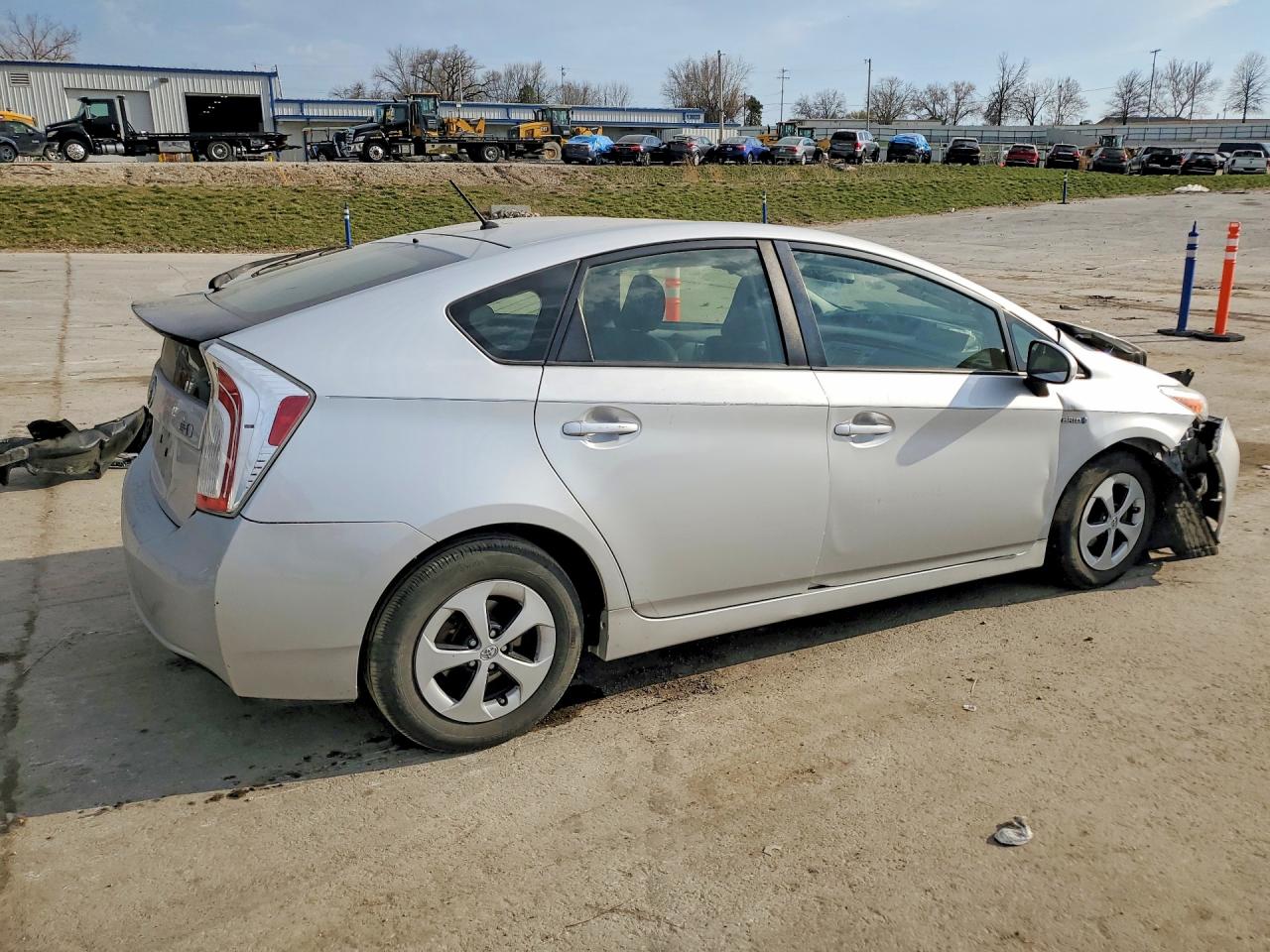2015 Toyota Prius Two Silver vin: JTDKN3DU3F0405609