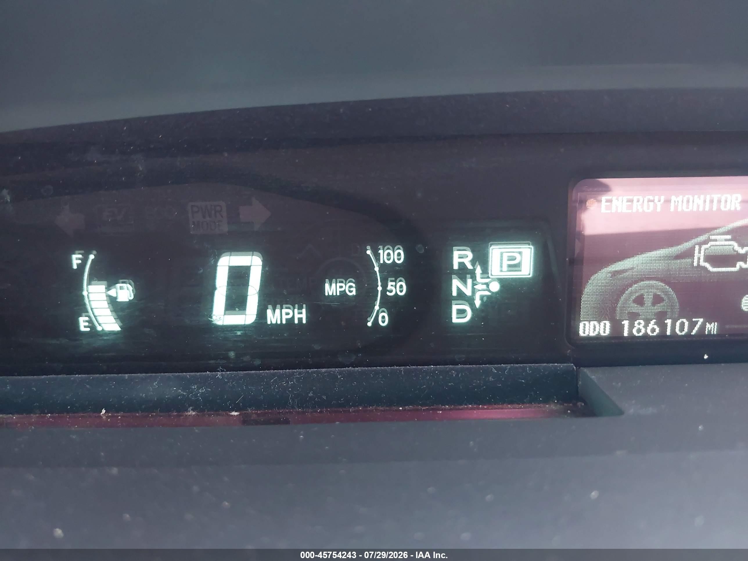 2015 Toyota Prius Persona Series Special Edition Red vin: JTDKN3DU3F0409319