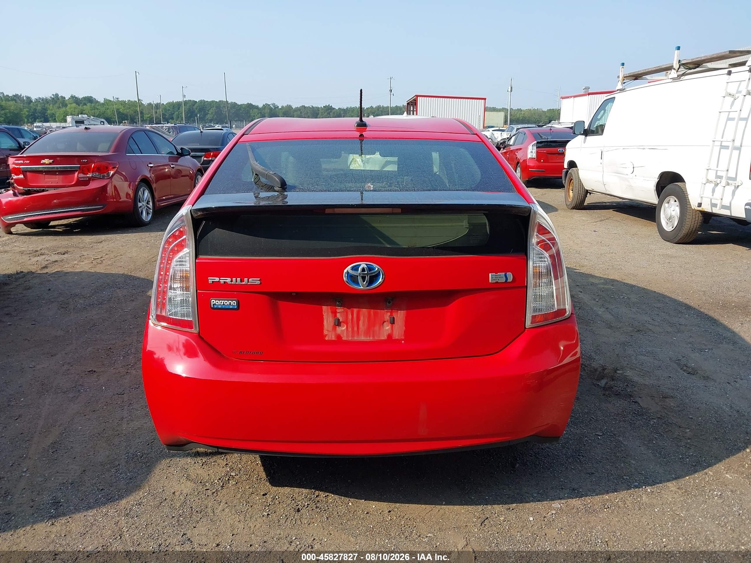 2015 Toyota Prius Persona Series Special Edition Красный vin: JTDKN3DU3F0413547