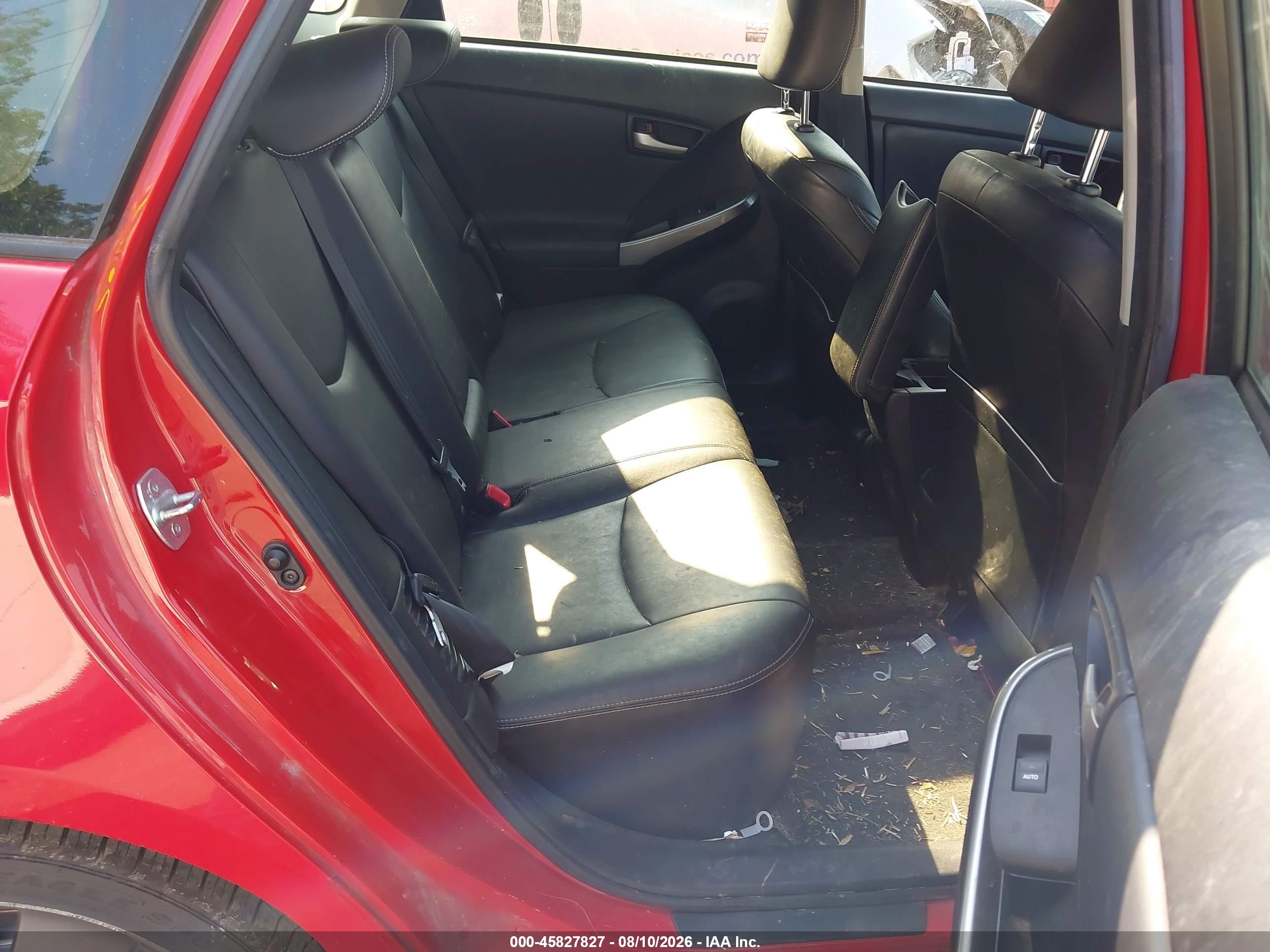 2015 Toyota Prius Persona Series Special Edition Красный vin: JTDKN3DU3F0413547