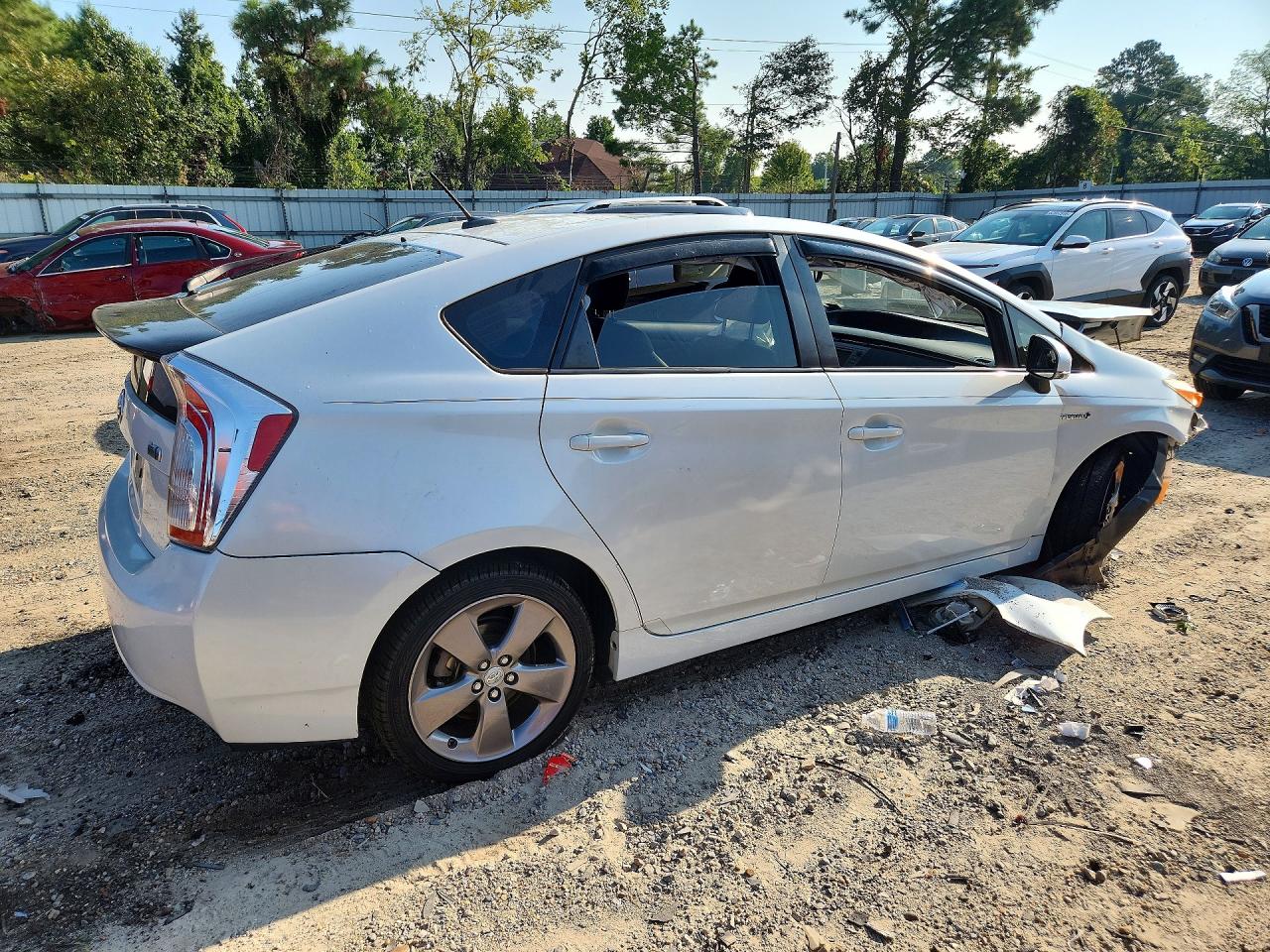 2015 Toyota Prius Persona Series White vin: JTDKN3DU3F0414813
