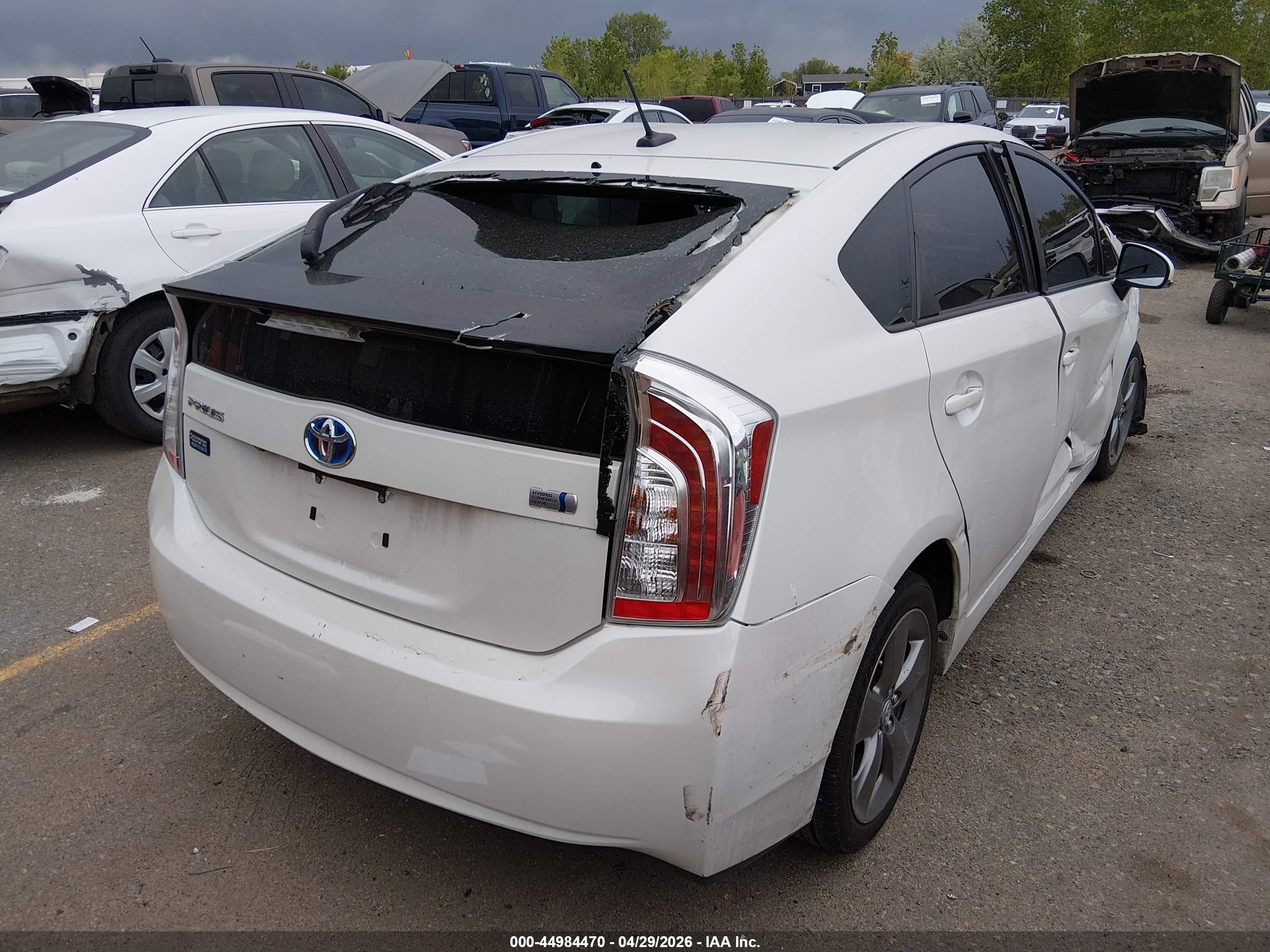 2015 Toyota Prius Persona Series Special Edition White vin: JTDKN3DU3F0417453