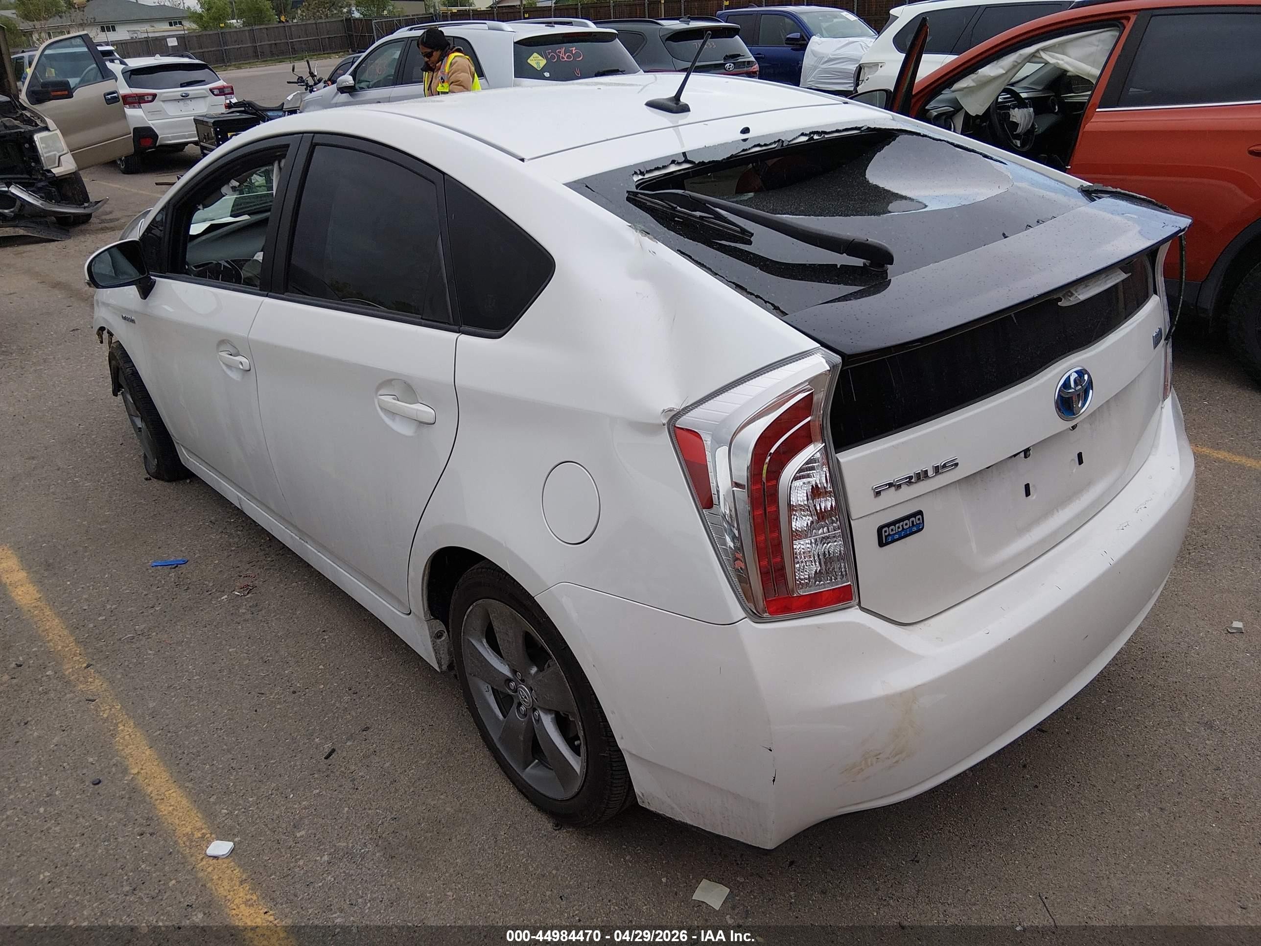 2015 Toyota Prius Persona Series Special Edition White vin: JTDKN3DU3F0417453