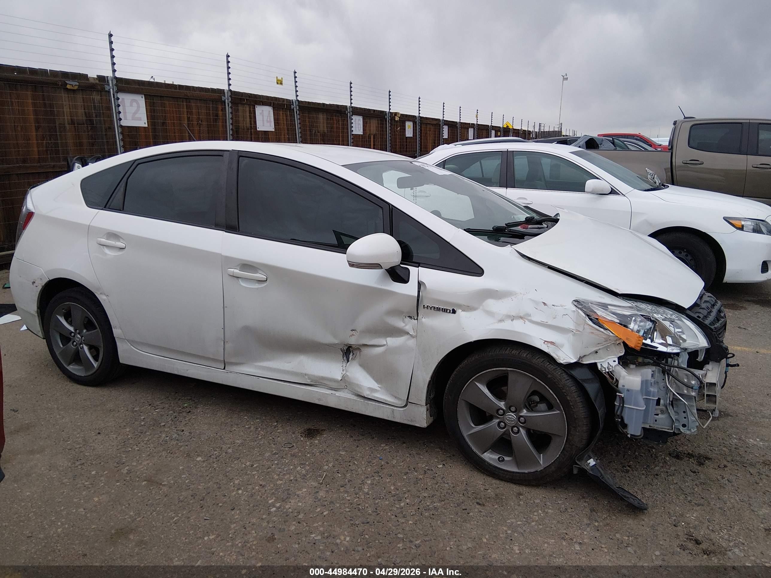 2015 Toyota Prius Persona Series Special Edition White vin: JTDKN3DU3F0417453
