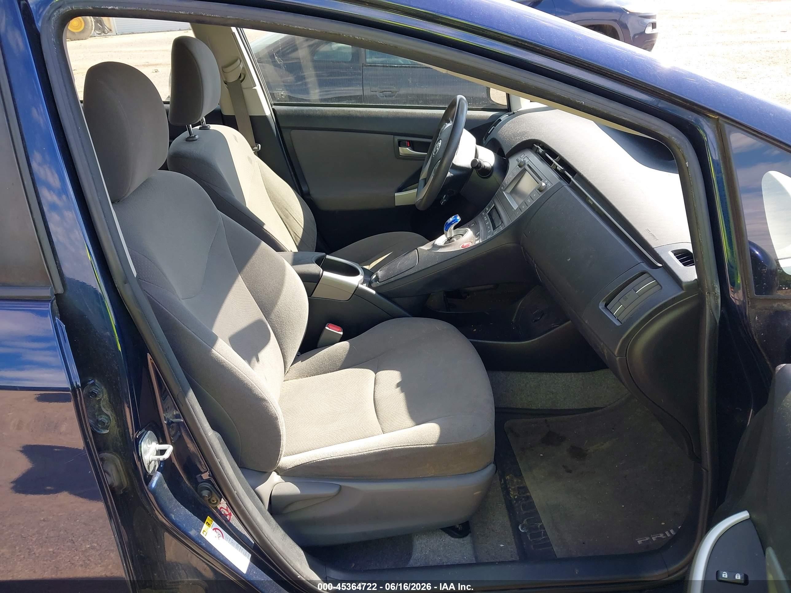 2015 Toyota Prius Two Dark Blue vin: JTDKN3DU3F0442305
