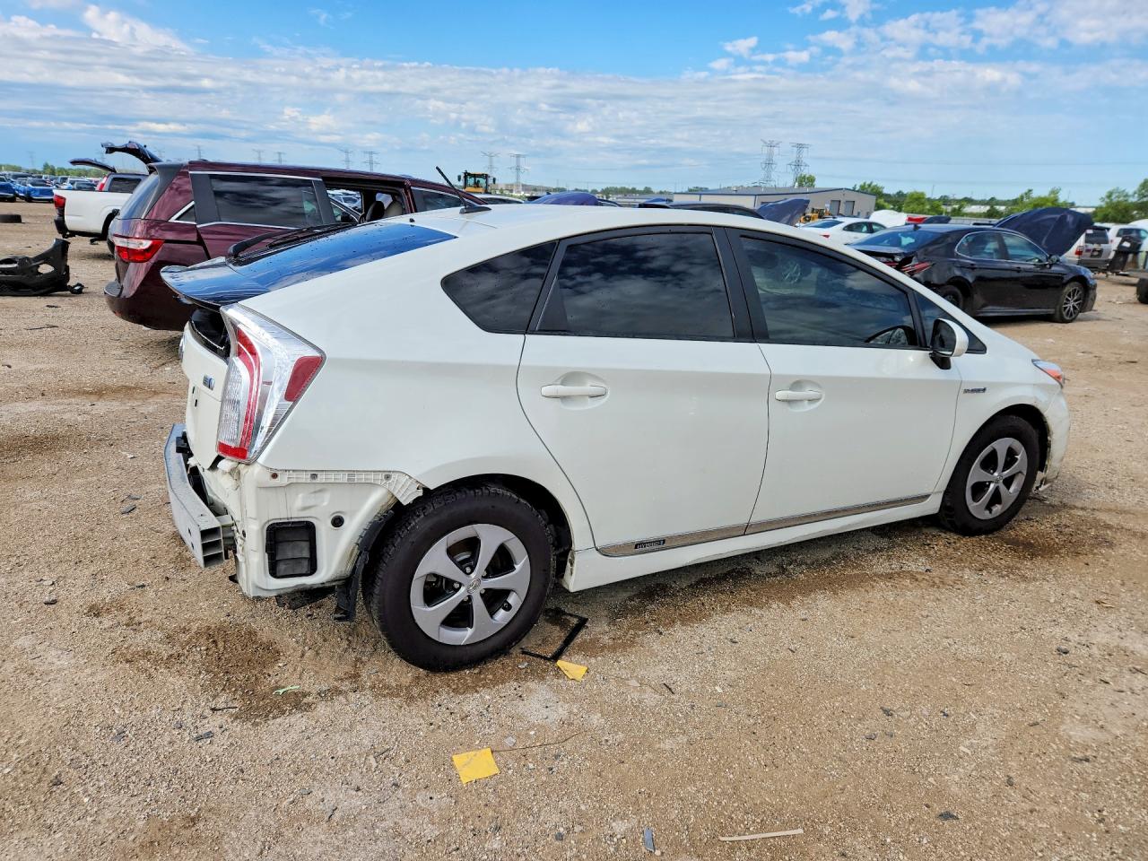 2015 Toyota Prius Four White vin: JTDKN3DU3F0443681