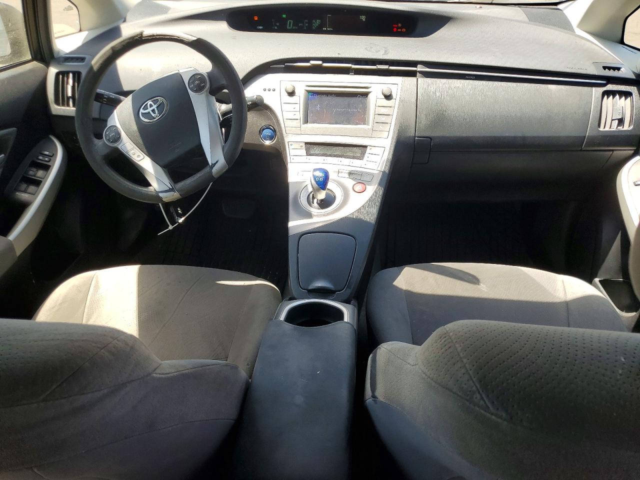 2015 Toyota Prius Two Синий vin: JTDKN3DU3F0471979