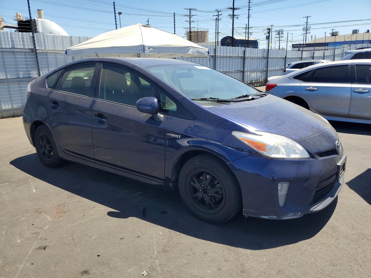 2015 Toyota Prius Two Синий vin: JTDKN3DU3F0471979