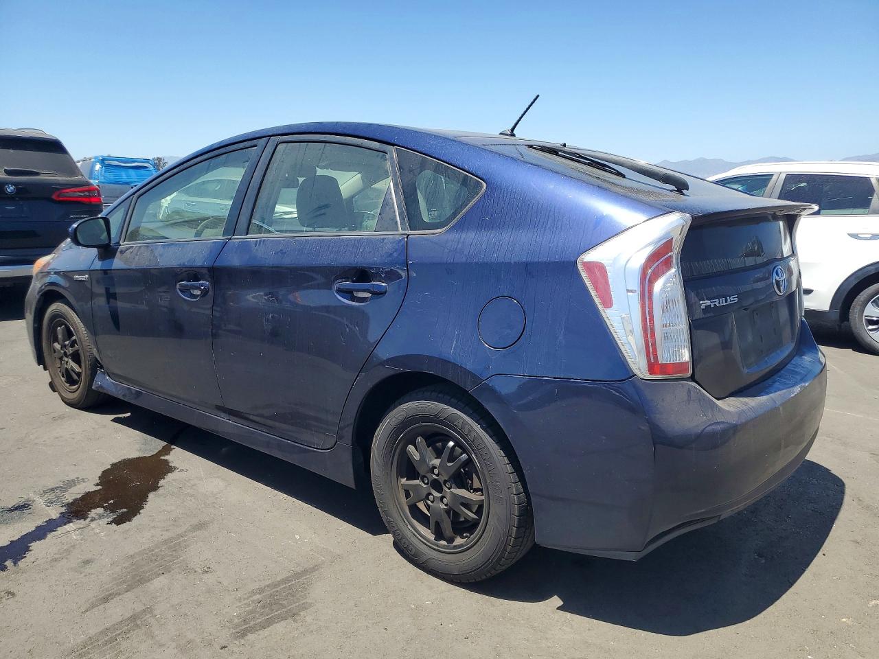 2015 Toyota Prius Two Синий vin: JTDKN3DU3F0471979