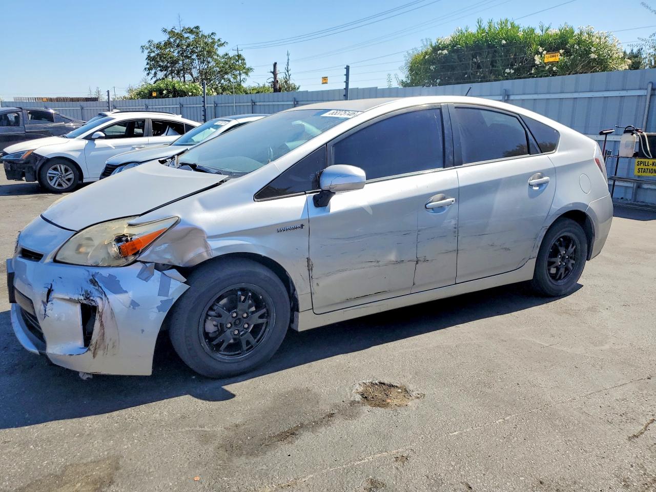 2015 Toyota Prius Two Серебряный vin: JTDKN3DU3F0481895