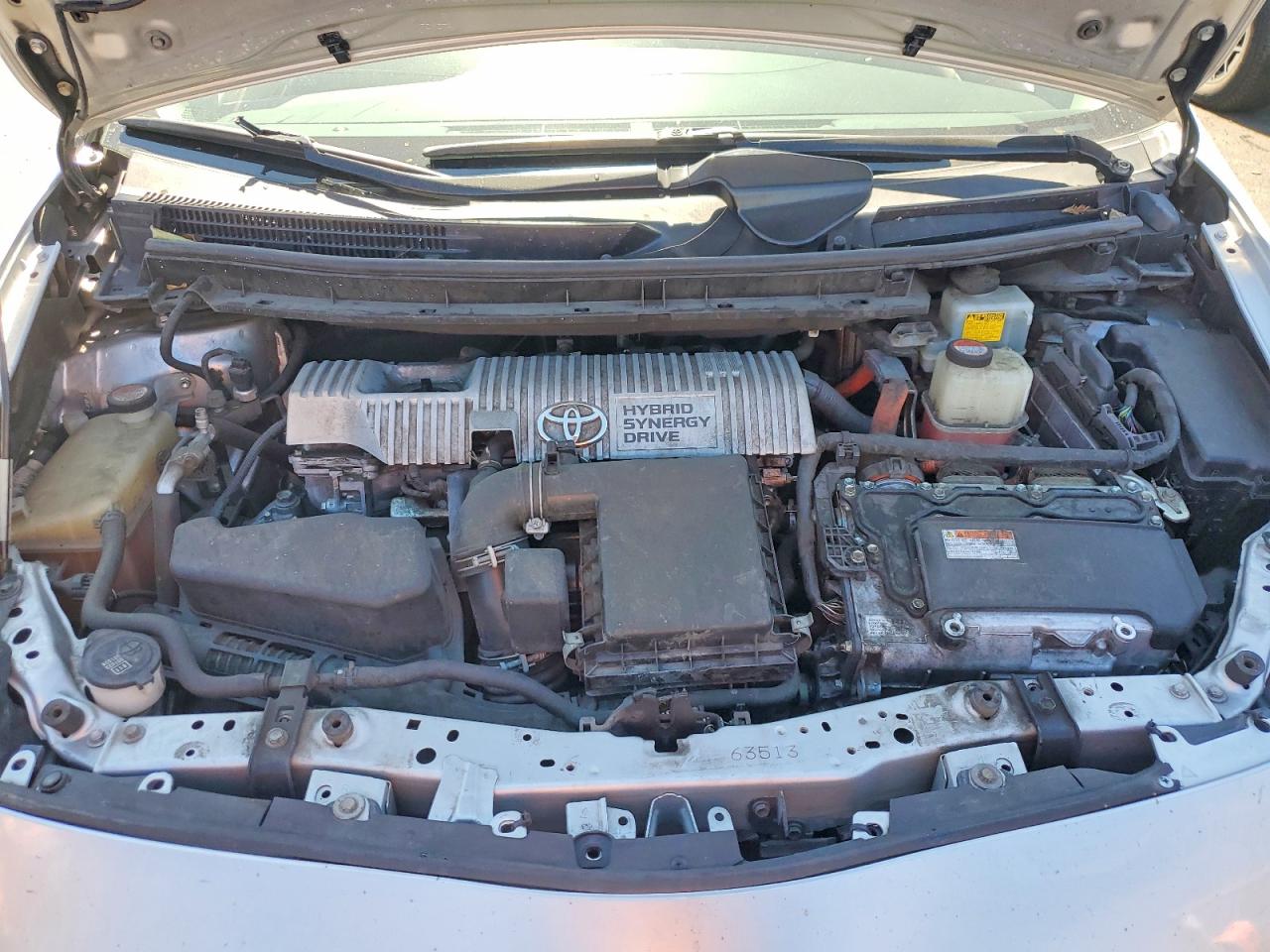 2015 Toyota Prius Two Серебряный vin: JTDKN3DU3F0481895