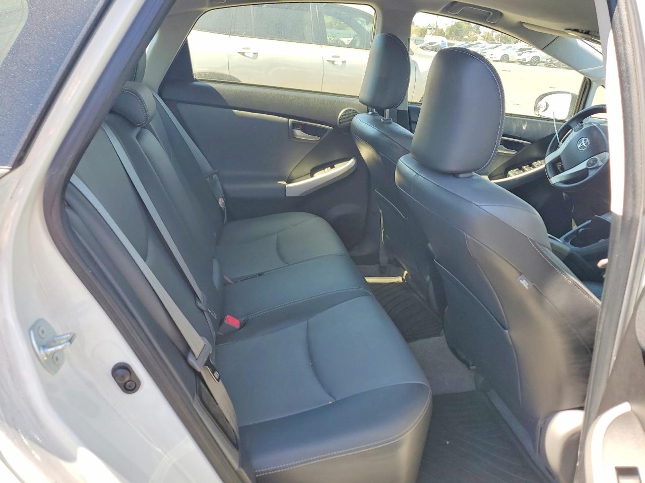 2015 Toyota Prius Five White vin: JTDKN3DU3F1891719
