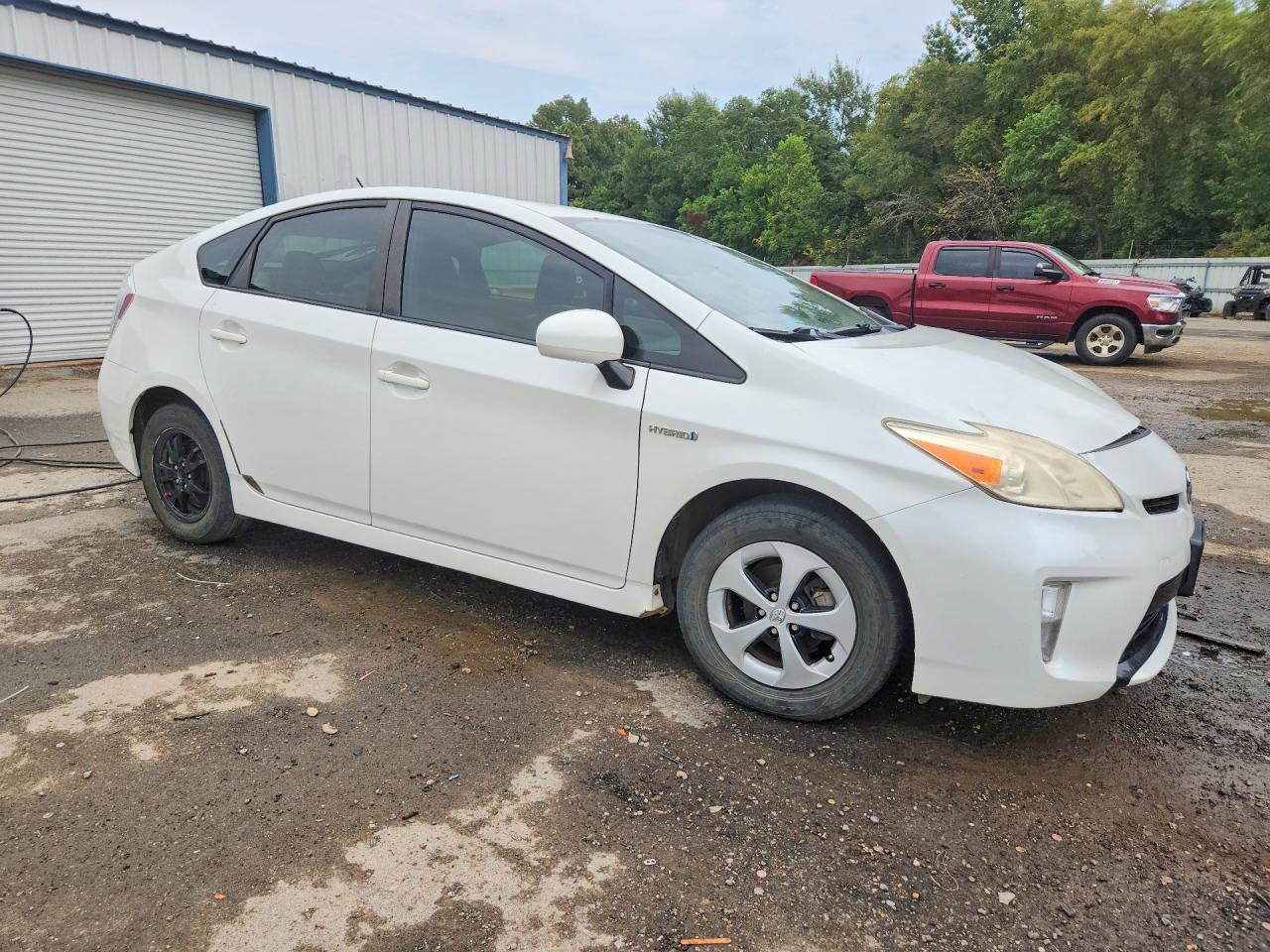 2015 Toyota Prius Four Белый vin: JTDKN3DU3F1891901