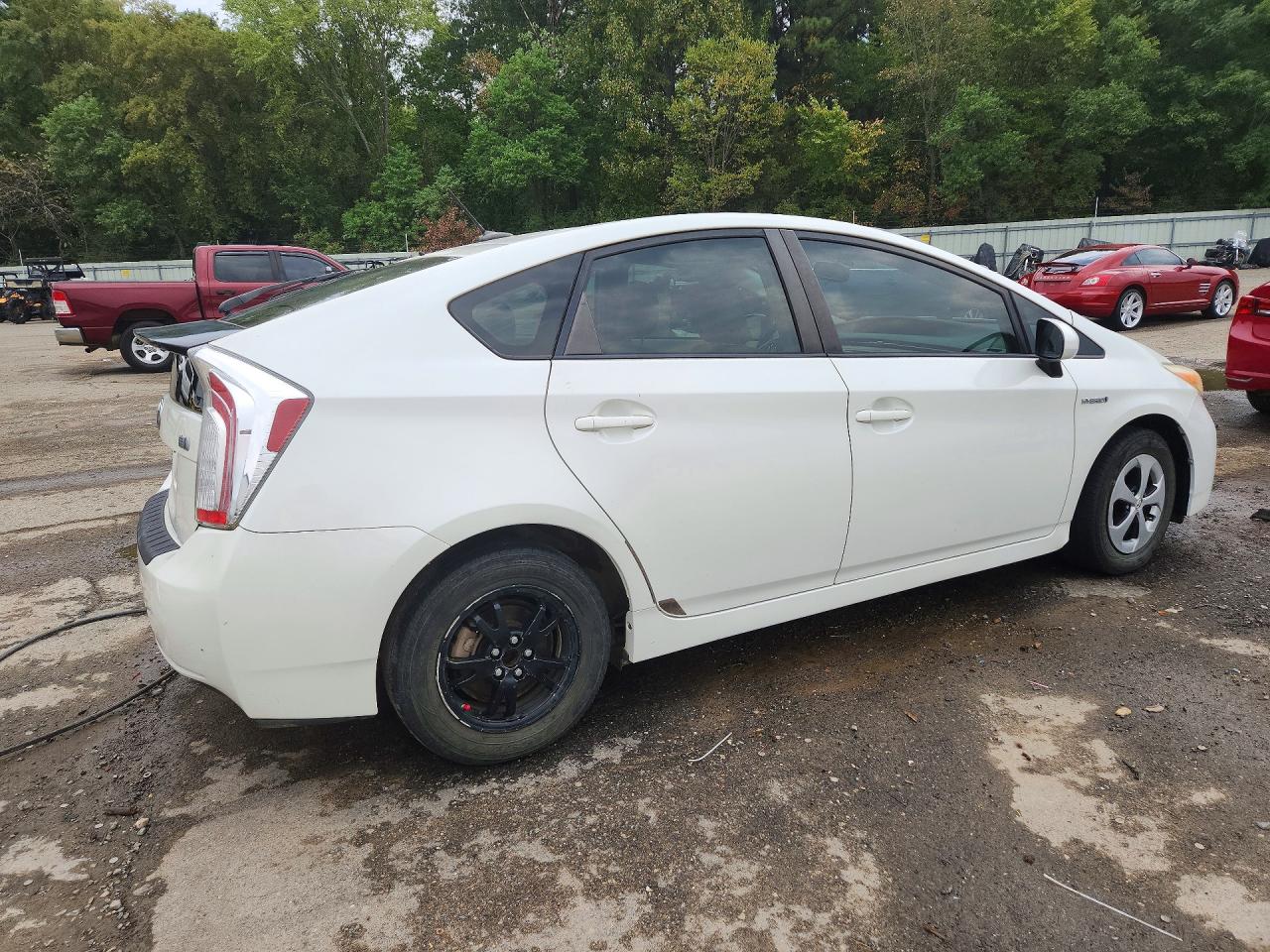2015 Toyota Prius Four Белый vin: JTDKN3DU3F1891901