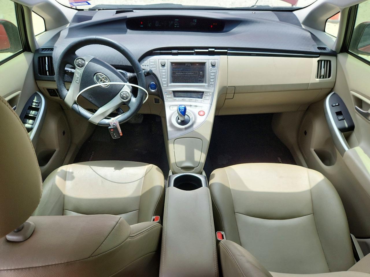 2015 Toyota Prius Four Красный vin: JTDKN3DU3F1906557