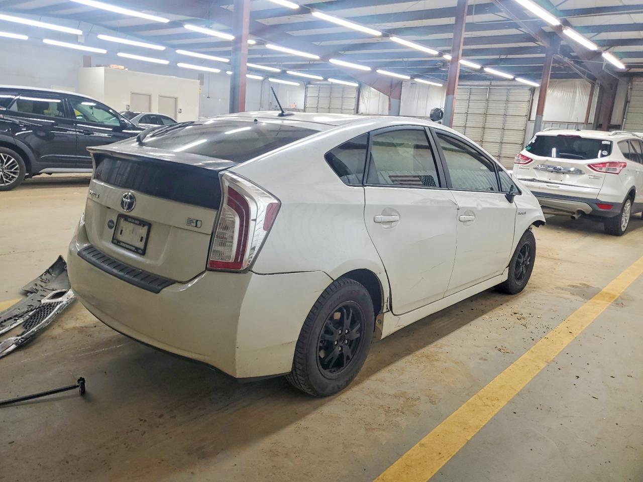 2015 Toyota Prius Four White vin: JTDKN3DU3F1920099