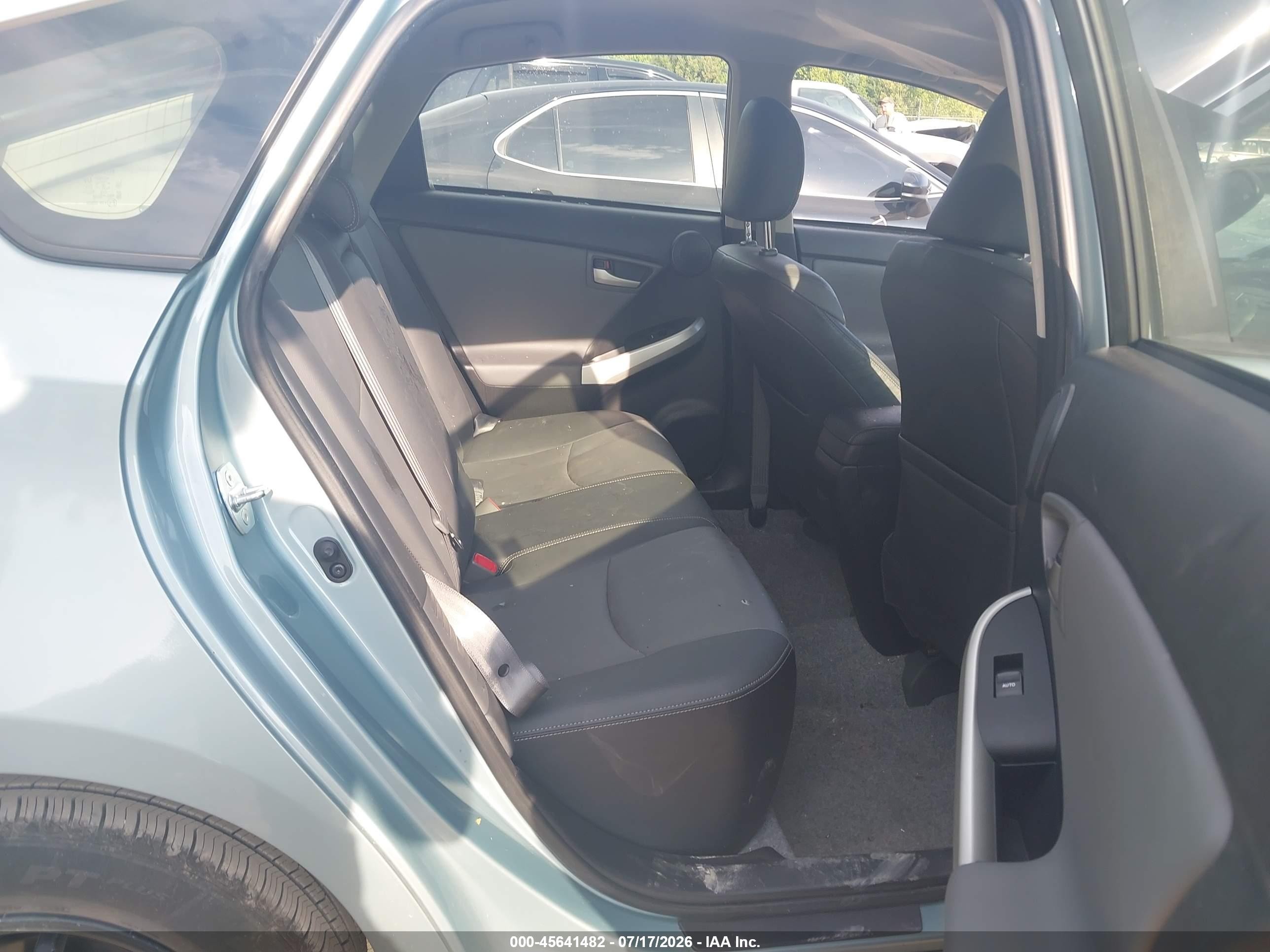 2015 Toyota Prius Four Light Blue vin: JTDKN3DU3F1927084