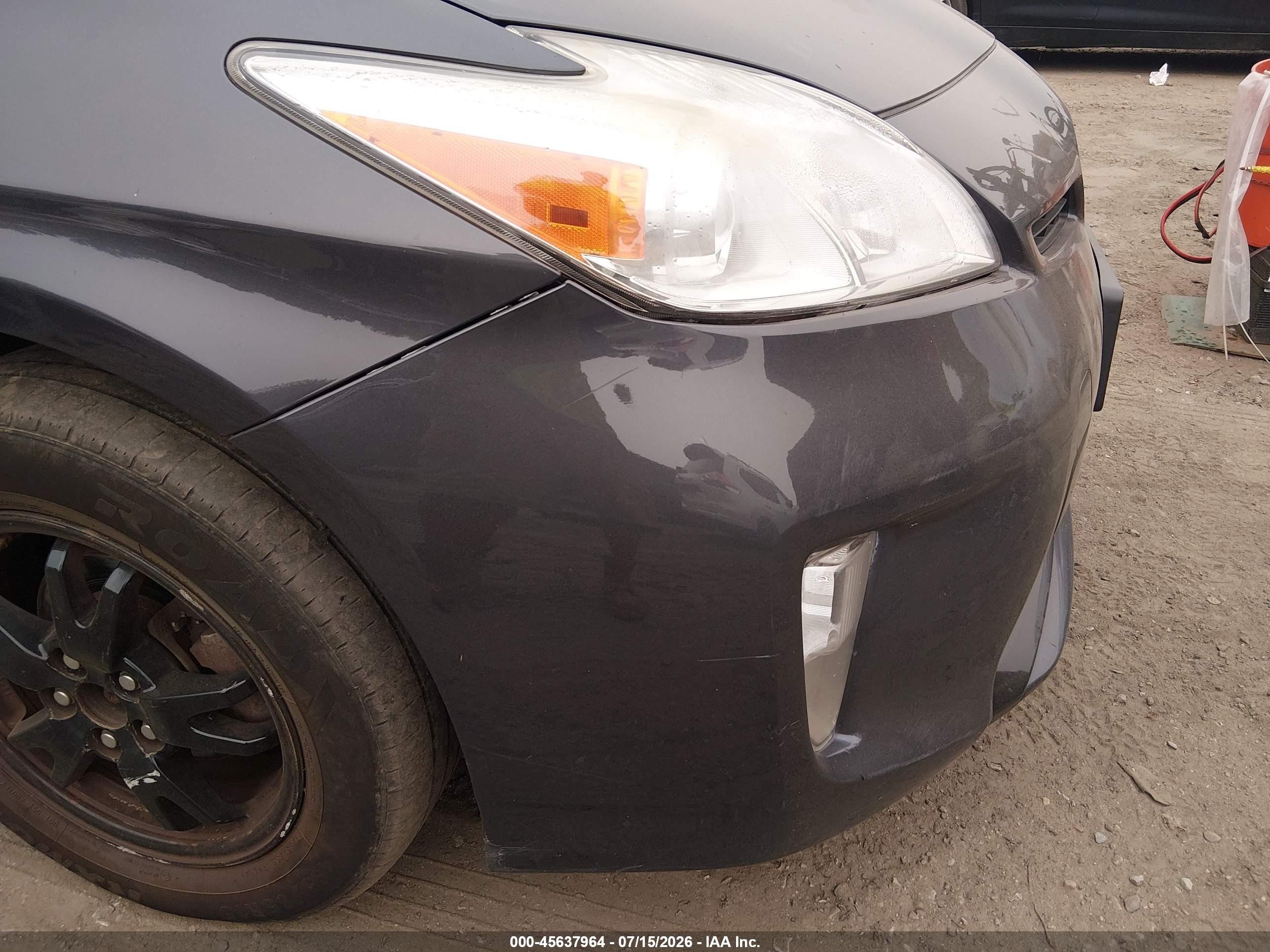 2015 Toyota Prius Two Серый vin: JTDKN3DU3F1973112