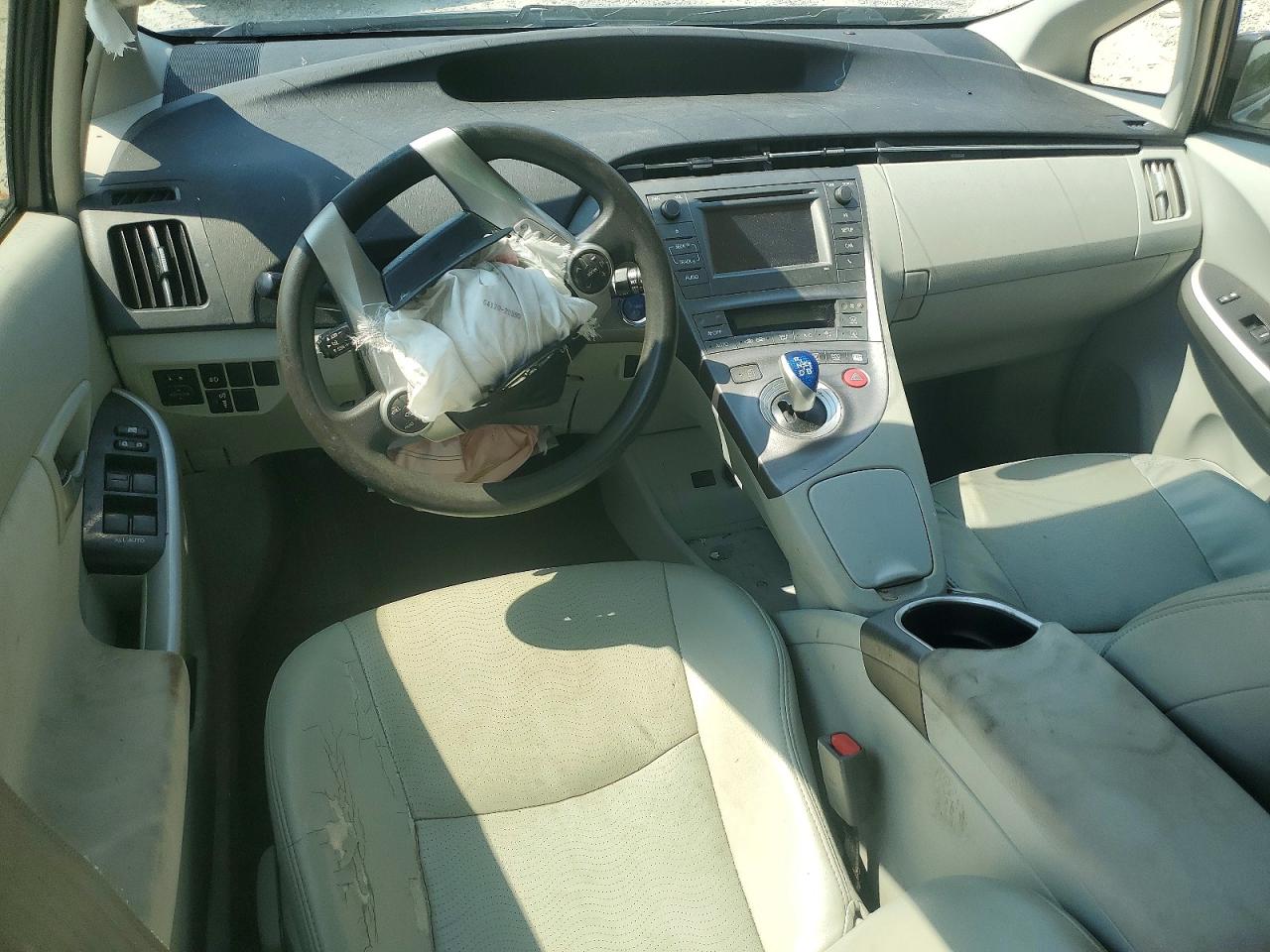 2015 Toyota Prius Two Gray vin: JTDKN3DU3F1976141
