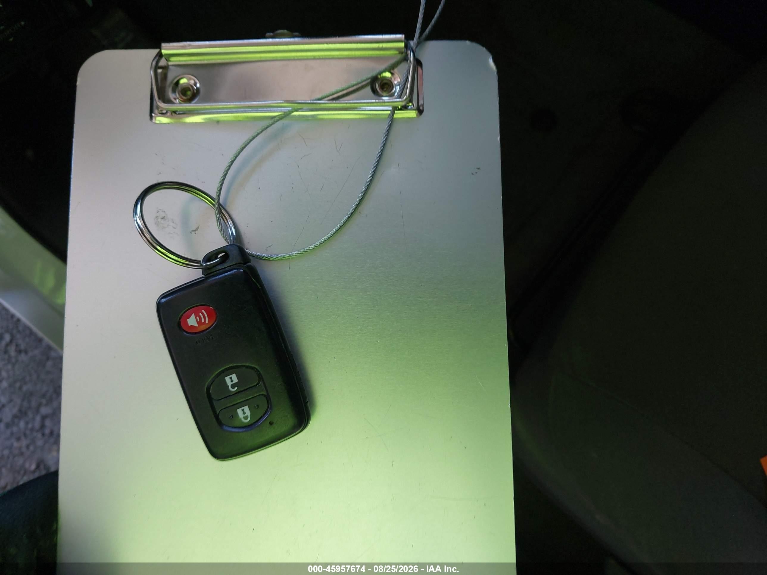 2015 Toyota Prius Two White vin: JTDKN3DU3F1984725