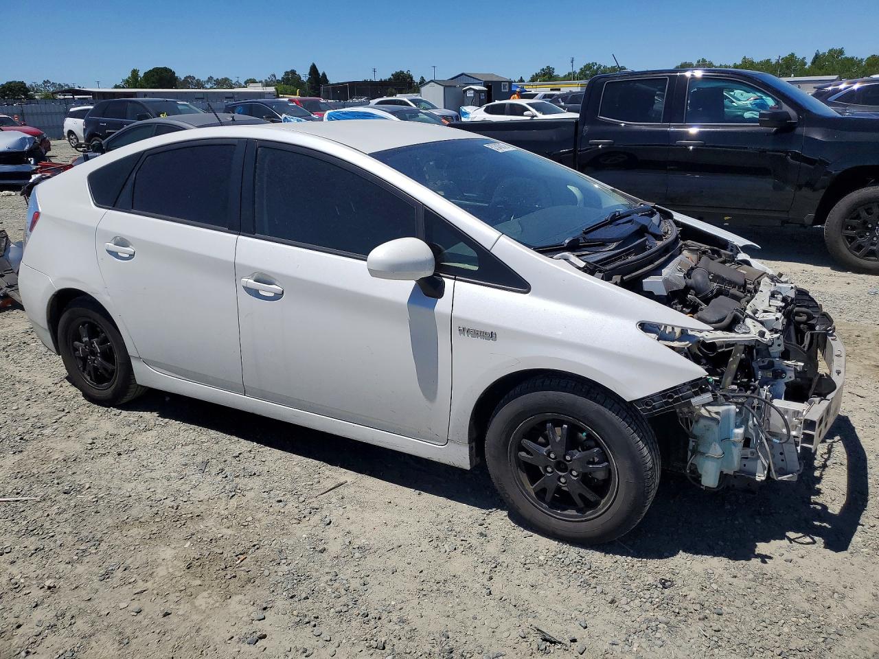2015 Toyota Prius Three White vin: JTDKN3DU3F1998480