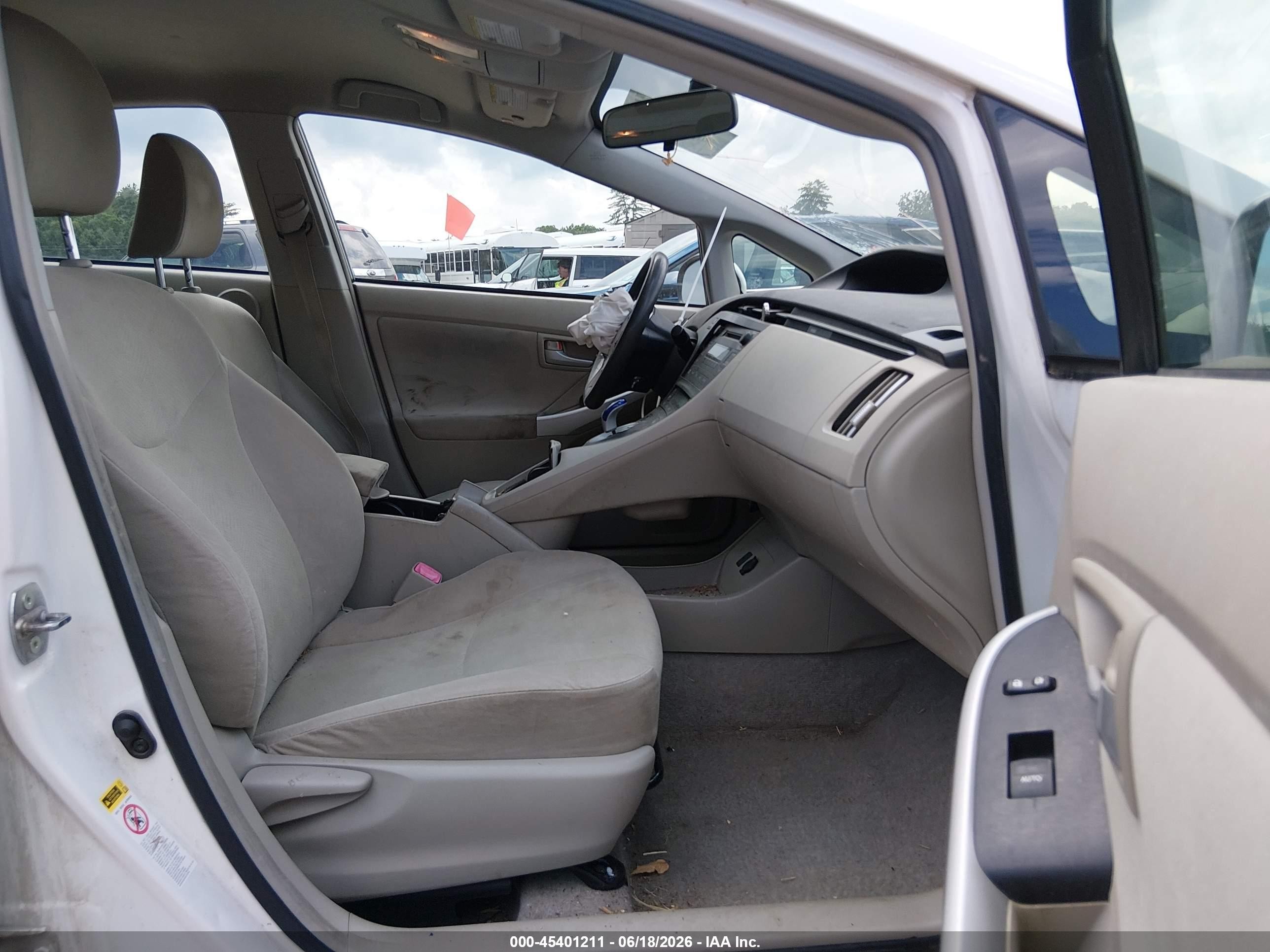 2010 Toyota Prius Iii White vin: JTDKN3DU4A0102105