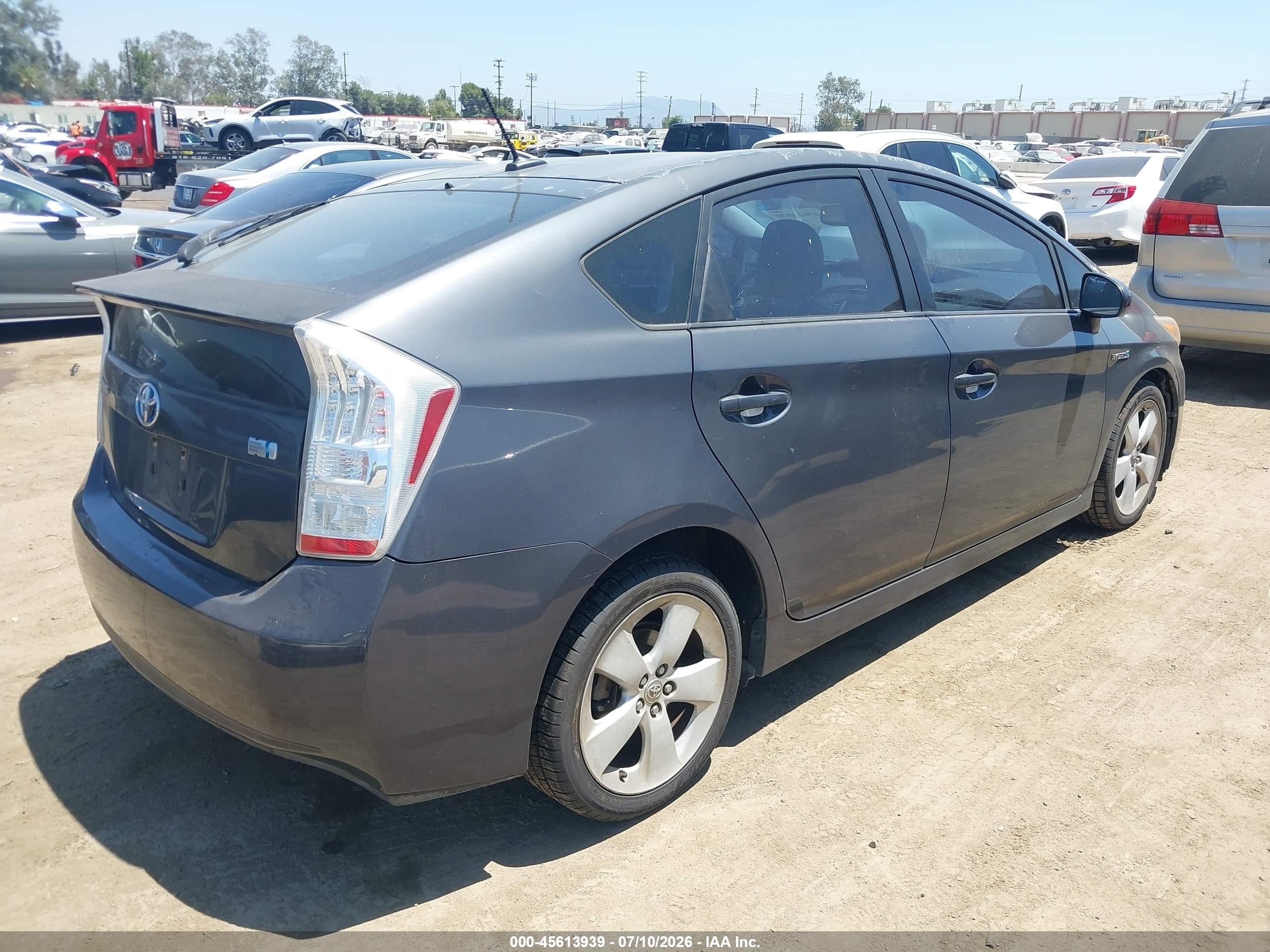 2010 Toyota Prius V Gray vin: JTDKN3DU4A0220767