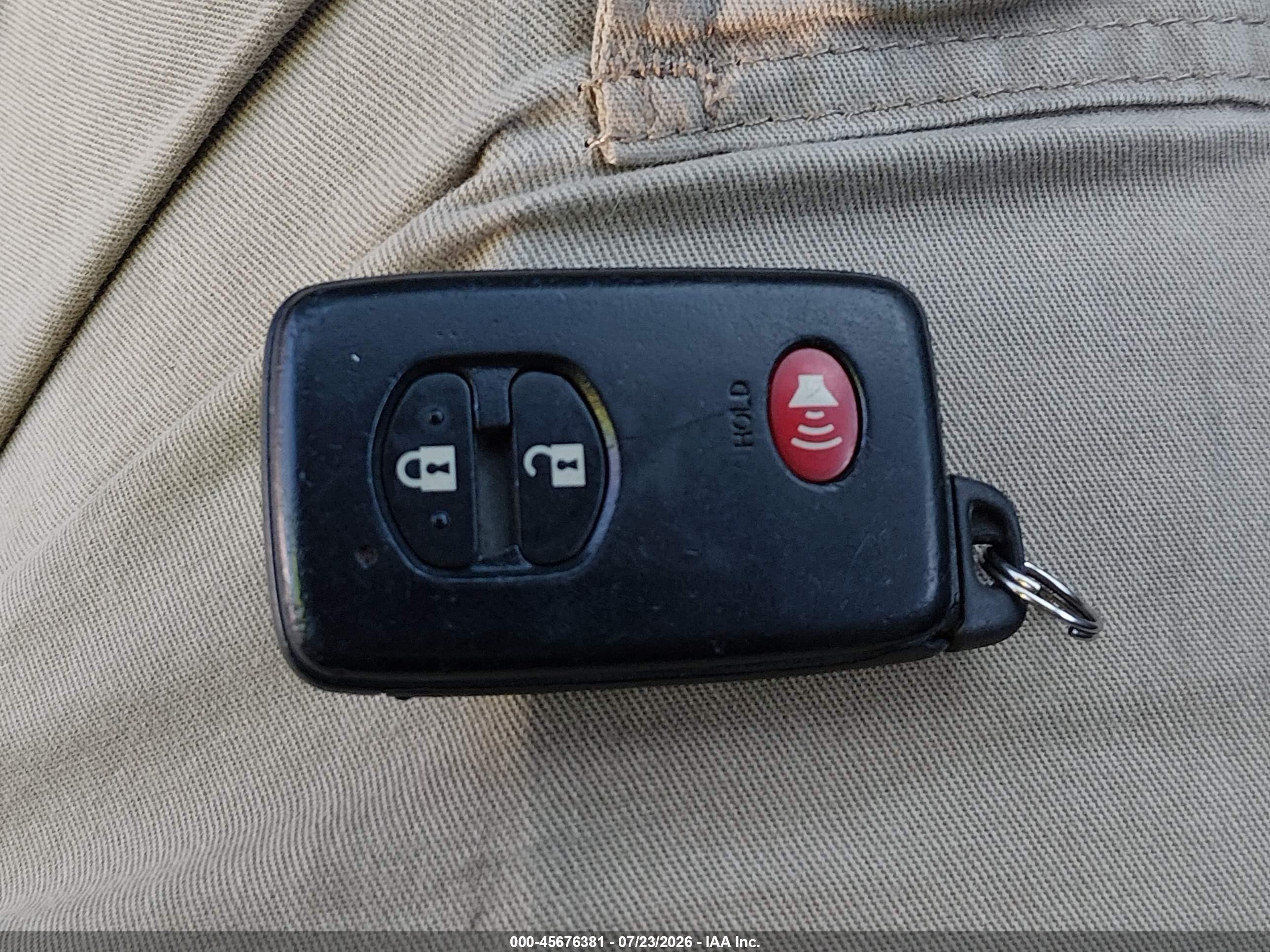 2010 Toyota Prius I Серебряный vin: JTDKN3DU4A1067575