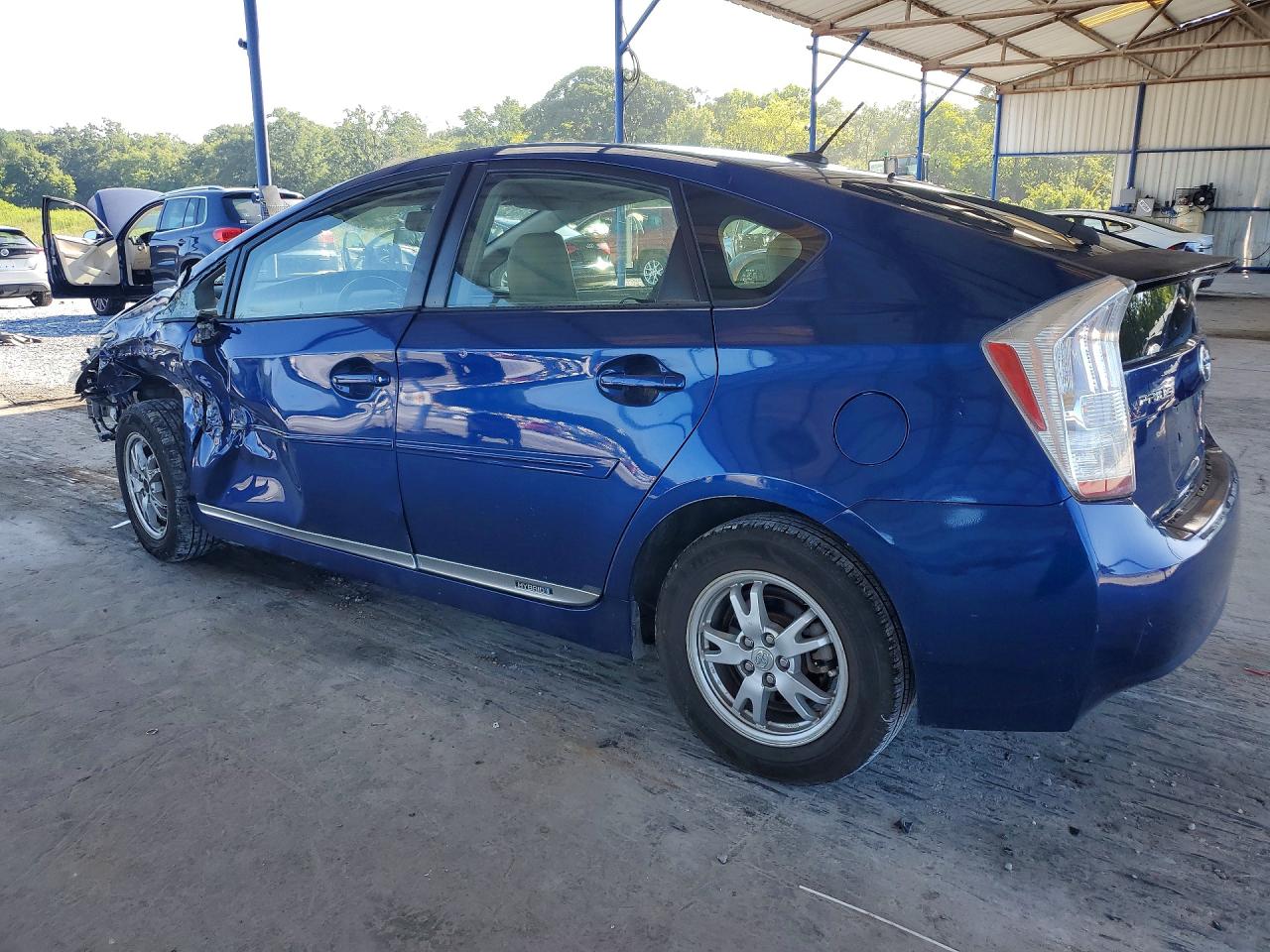 2011 Toyota Prius Three Синий vin: JTDKN3DU4B0258243