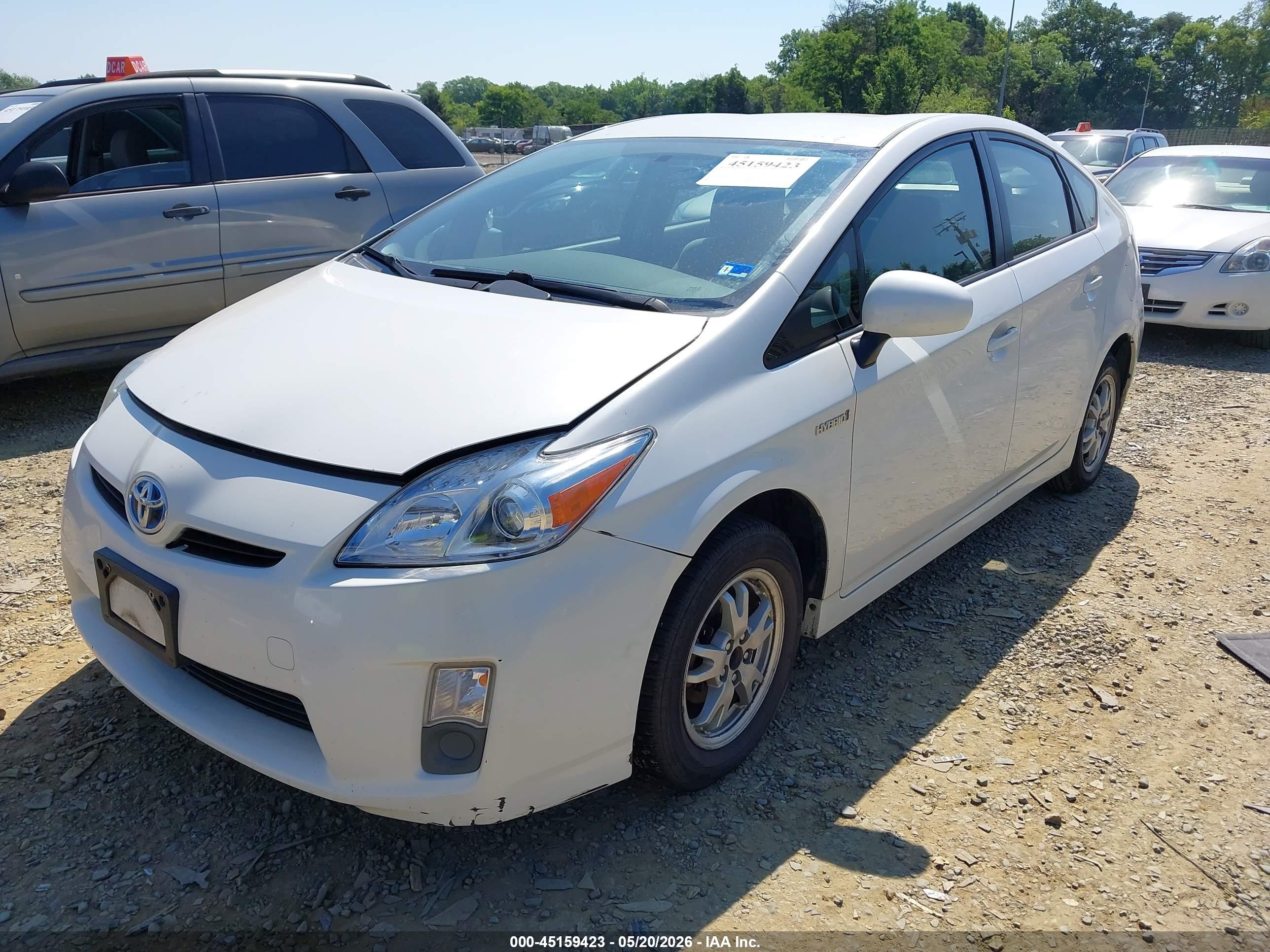 2011 Toyota Prius Two White vin: JTDKN3DU4B0258663