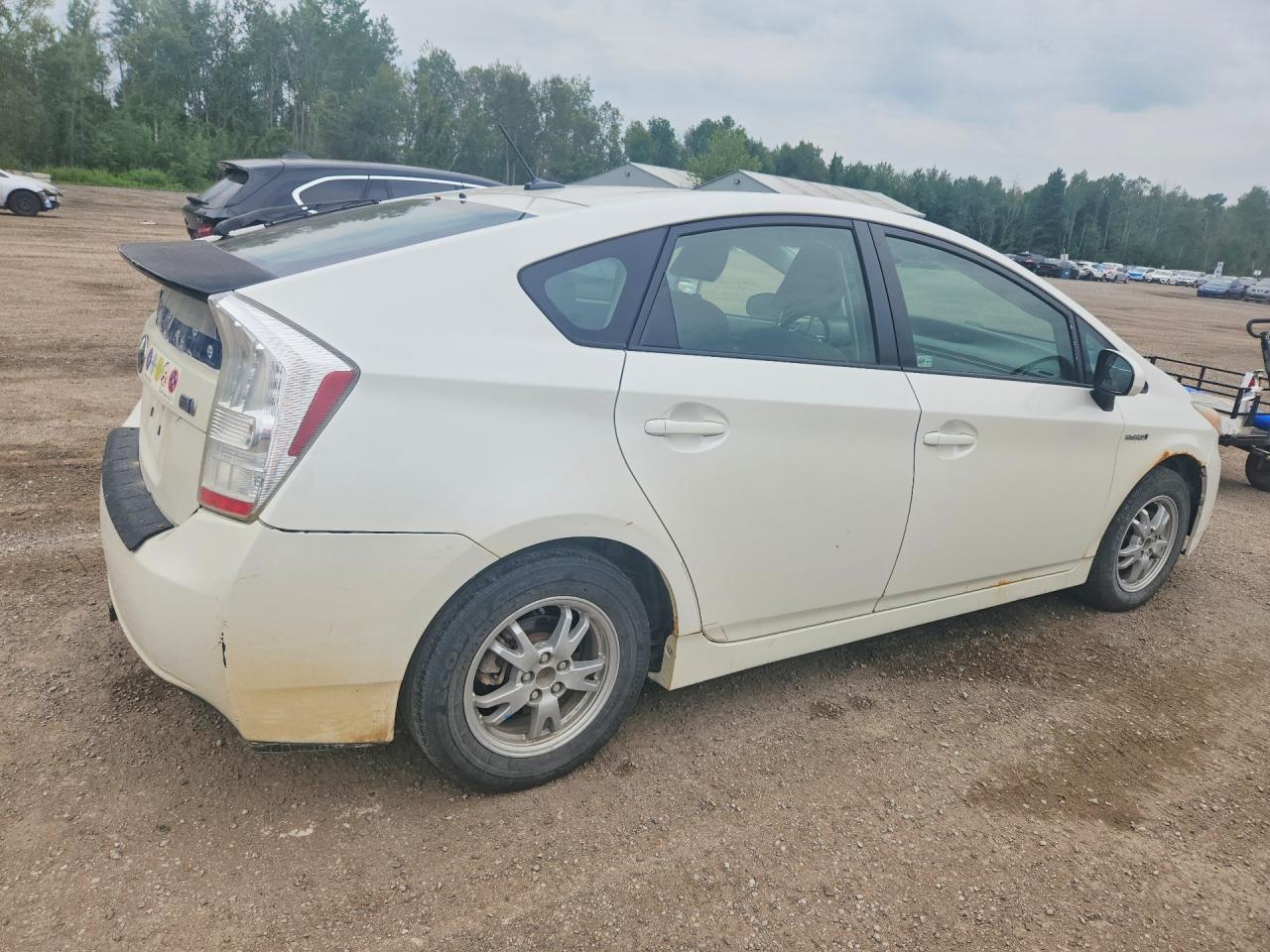 2011 Toyota Prius Unknown White vin: JTDKN3DU4B0268920