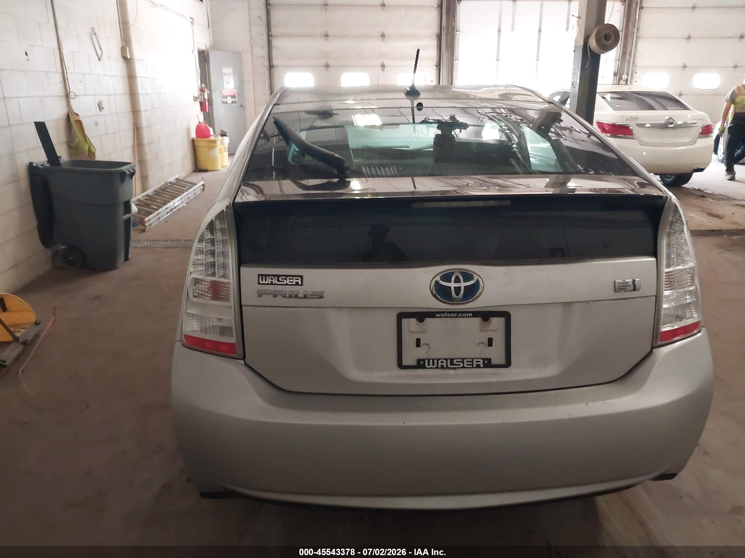 2011 Toyota Prius Three Gray vin: JTDKN3DU4B0270196
