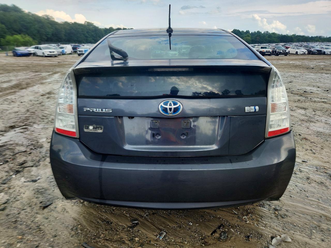 2011 Toyota Prius Four Gray vin: JTDKN3DU4B0270425
