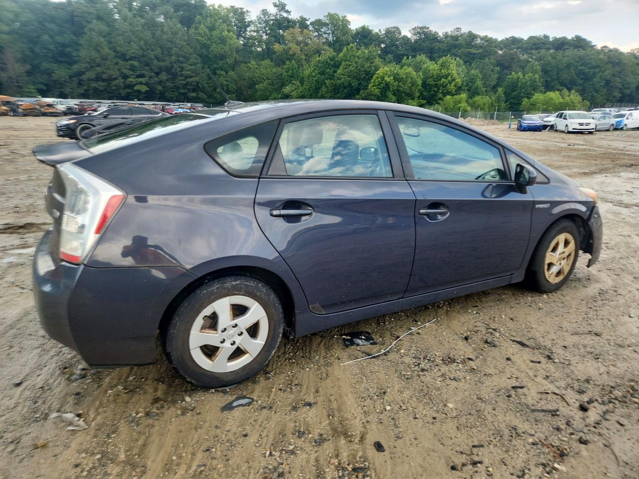 2011 Toyota Prius Four Gray vin: JTDKN3DU4B0270425