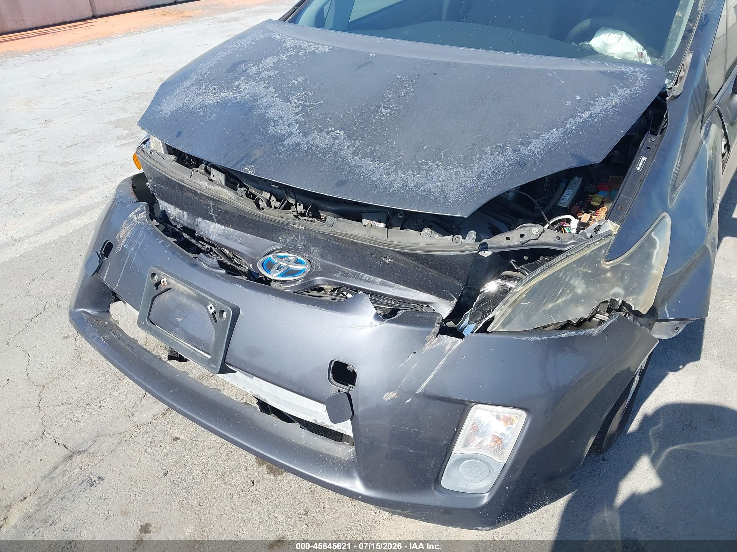 2011 Toyota Prius Two Gray vin: JTDKN3DU4B1338958