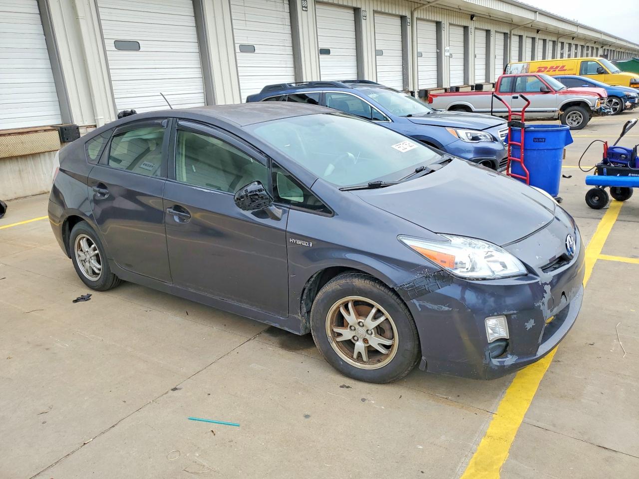 2011 Toyota Prius Three Угольный vin: JTDKN3DU4B1341374