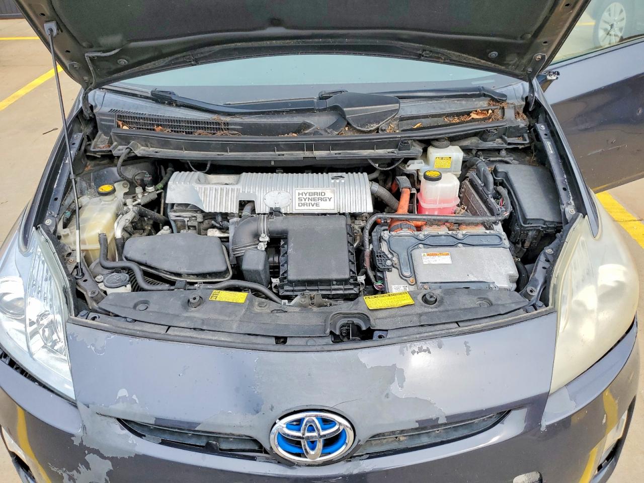 2011 Toyota Prius Three Угольный vin: JTDKN3DU4B1341374