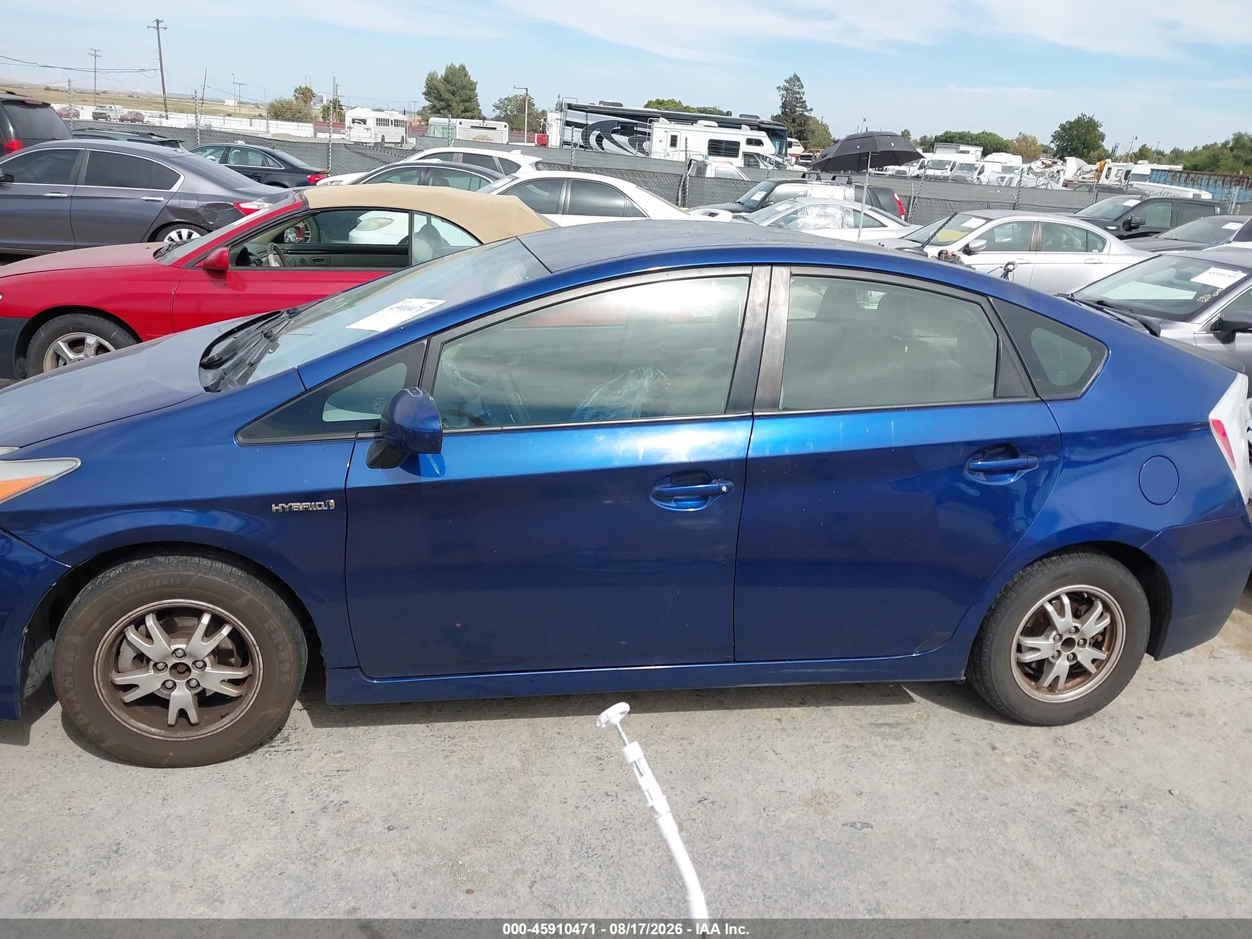 2011 Toyota Prius Two Blue vin: JTDKN3DU4B1357509