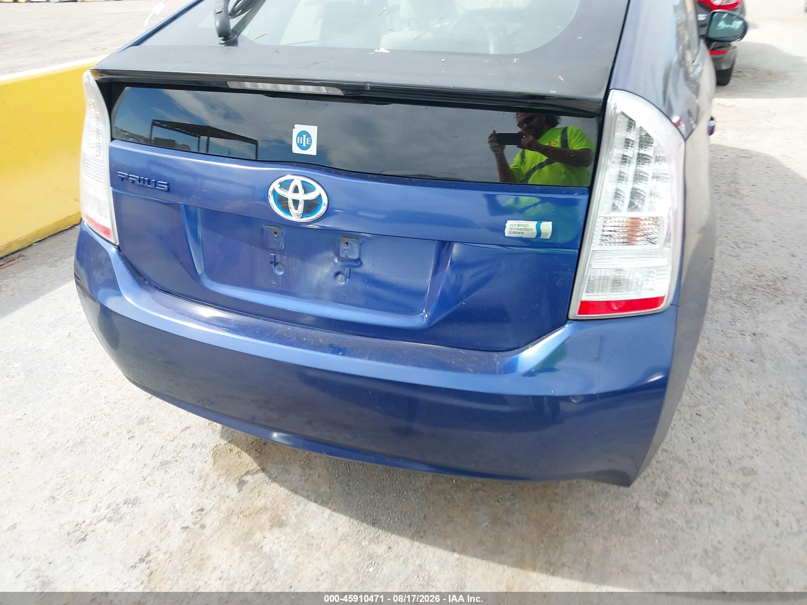 2011 Toyota Prius Two Blue vin: JTDKN3DU4B1357509