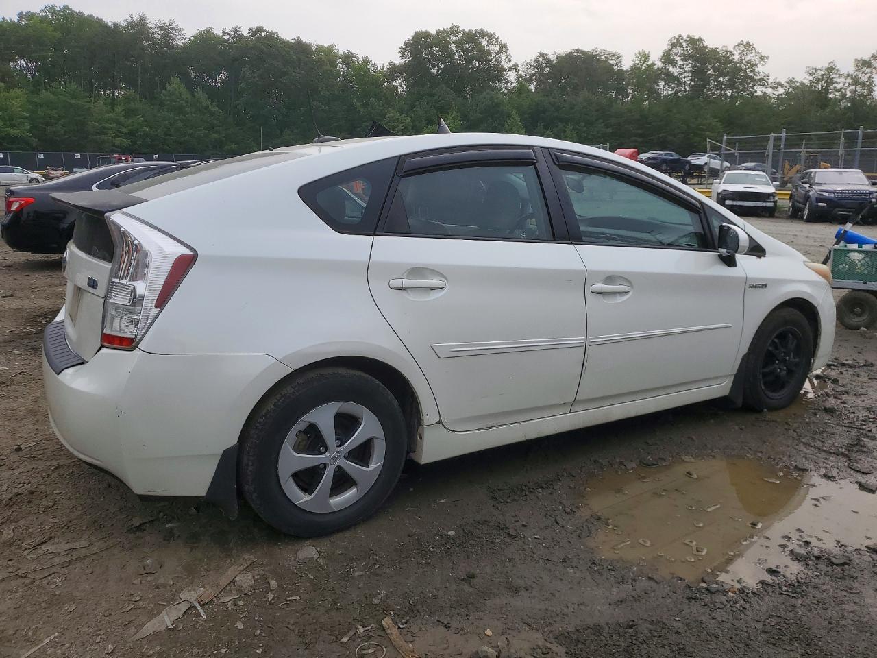 2011 Toyota Prius Five Белый vin: JTDKN3DU4B1365092