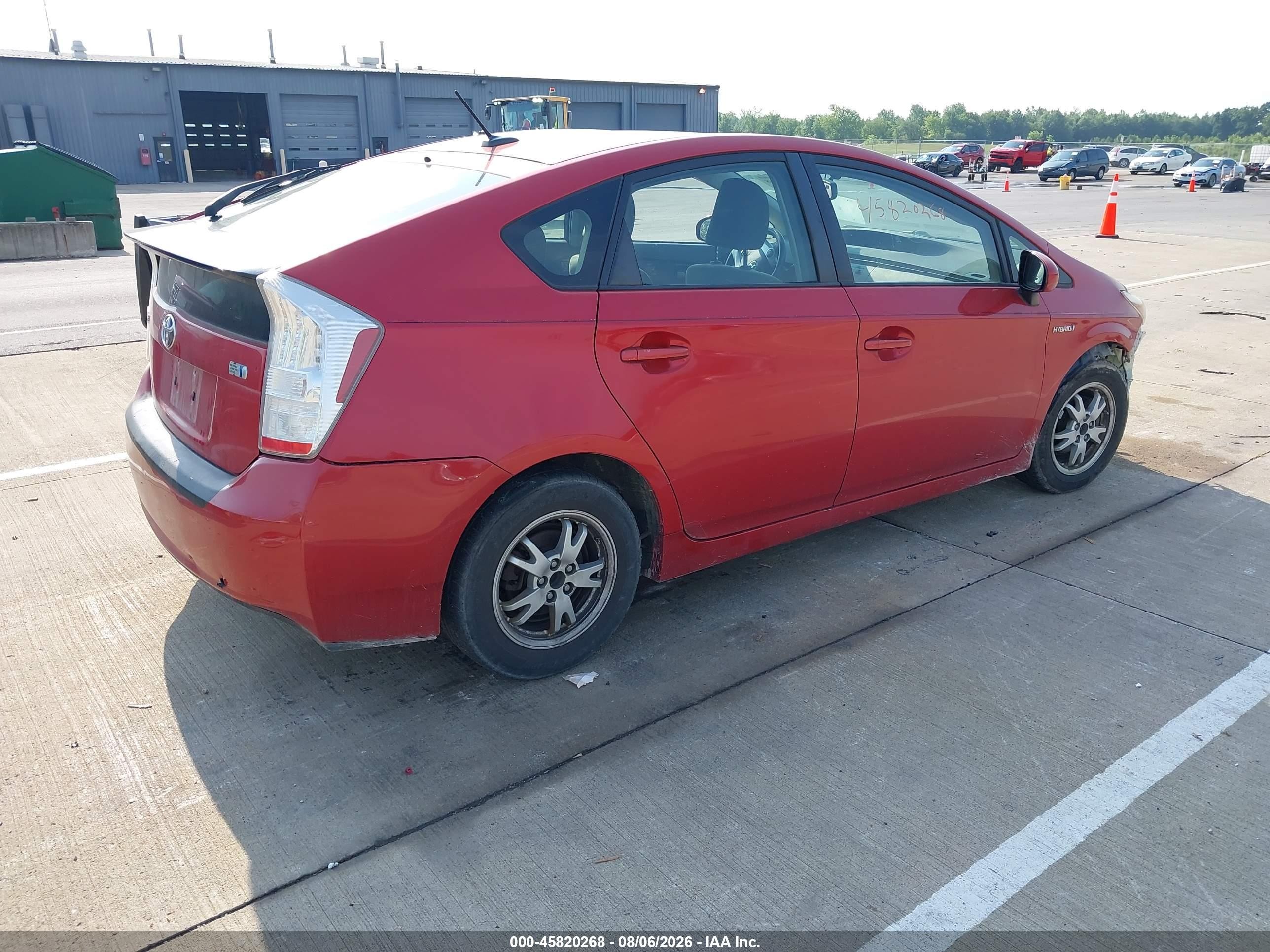 2011 Toyota Prius Two Красный vin: JTDKN3DU4B1400911