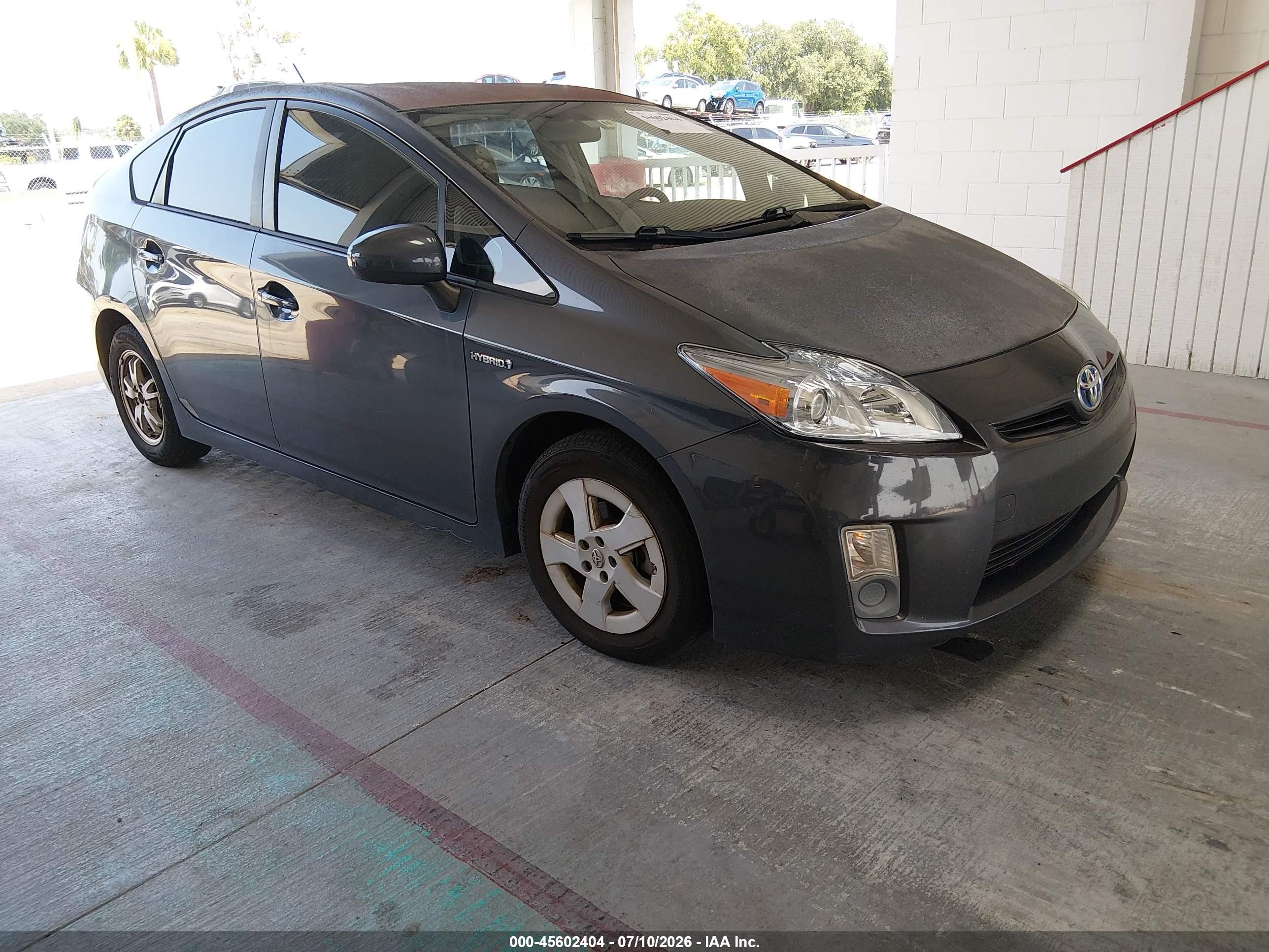 2011 Toyota Prius Two Gray vin: JTDKN3DU4B1432080