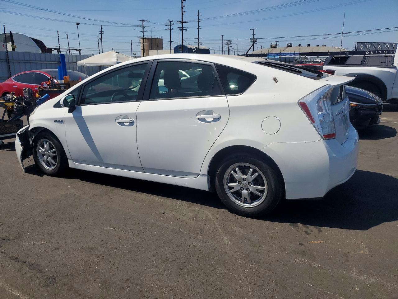 2011 Toyota Prius Two White vin: JTDKN3DU4B1473079