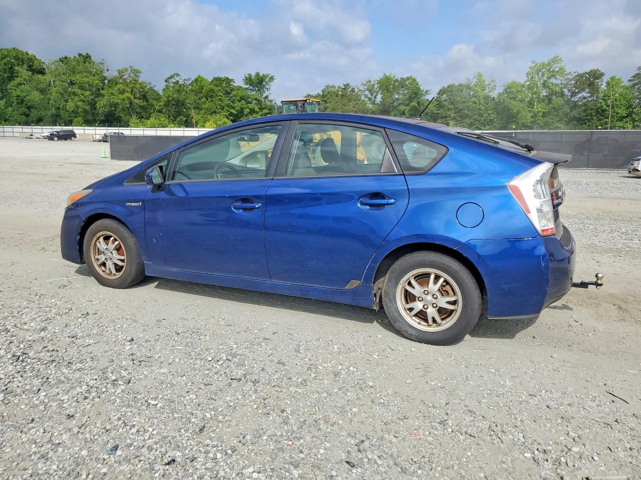2011 Toyota Prius Three Blue vin: JTDKN3DU4B5304205