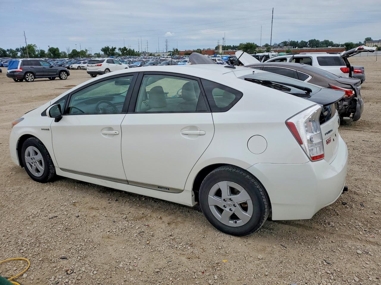 2011 Toyota Prius I Белый vin: JTDKN3DU4B5311638
