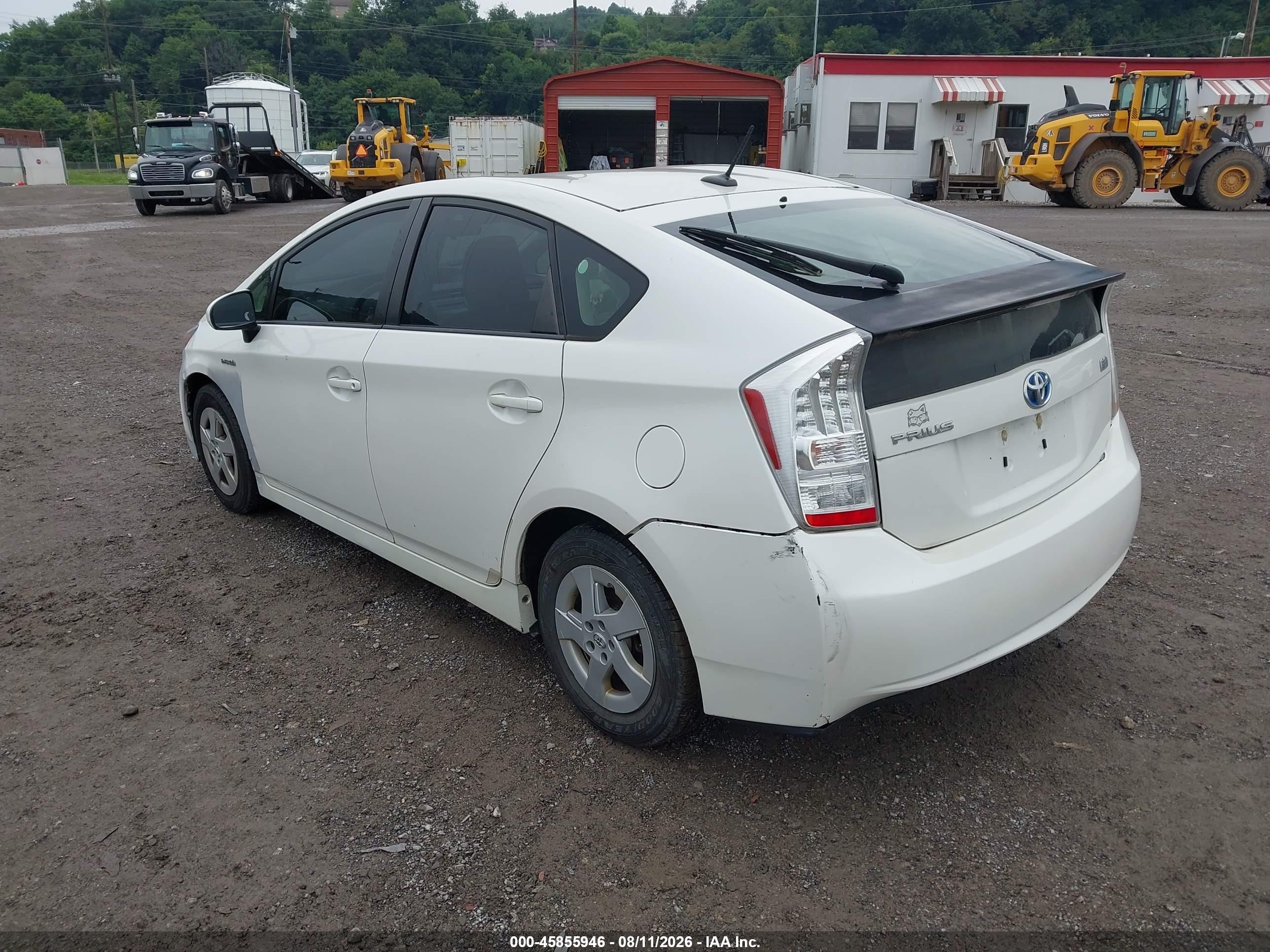2011 Toyota Prius Two Белый vin: JTDKN3DU4B5330495