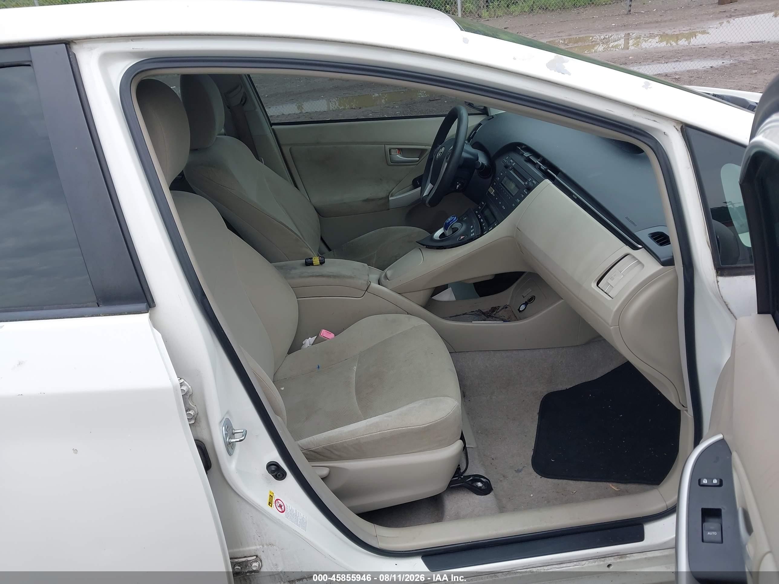 2011 Toyota Prius Two Белый vin: JTDKN3DU4B5330495