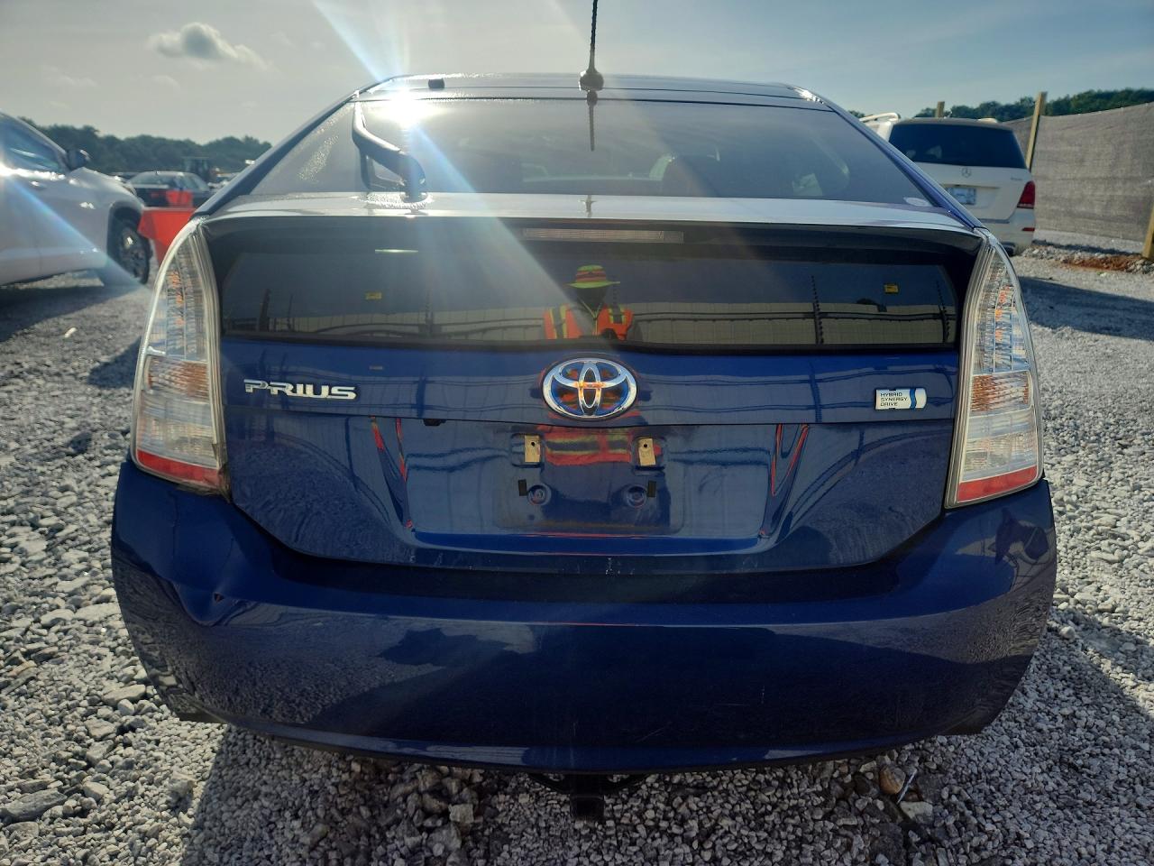 2011 Toyota Prius Four Blue vin: JTDKN3DU4B5339651