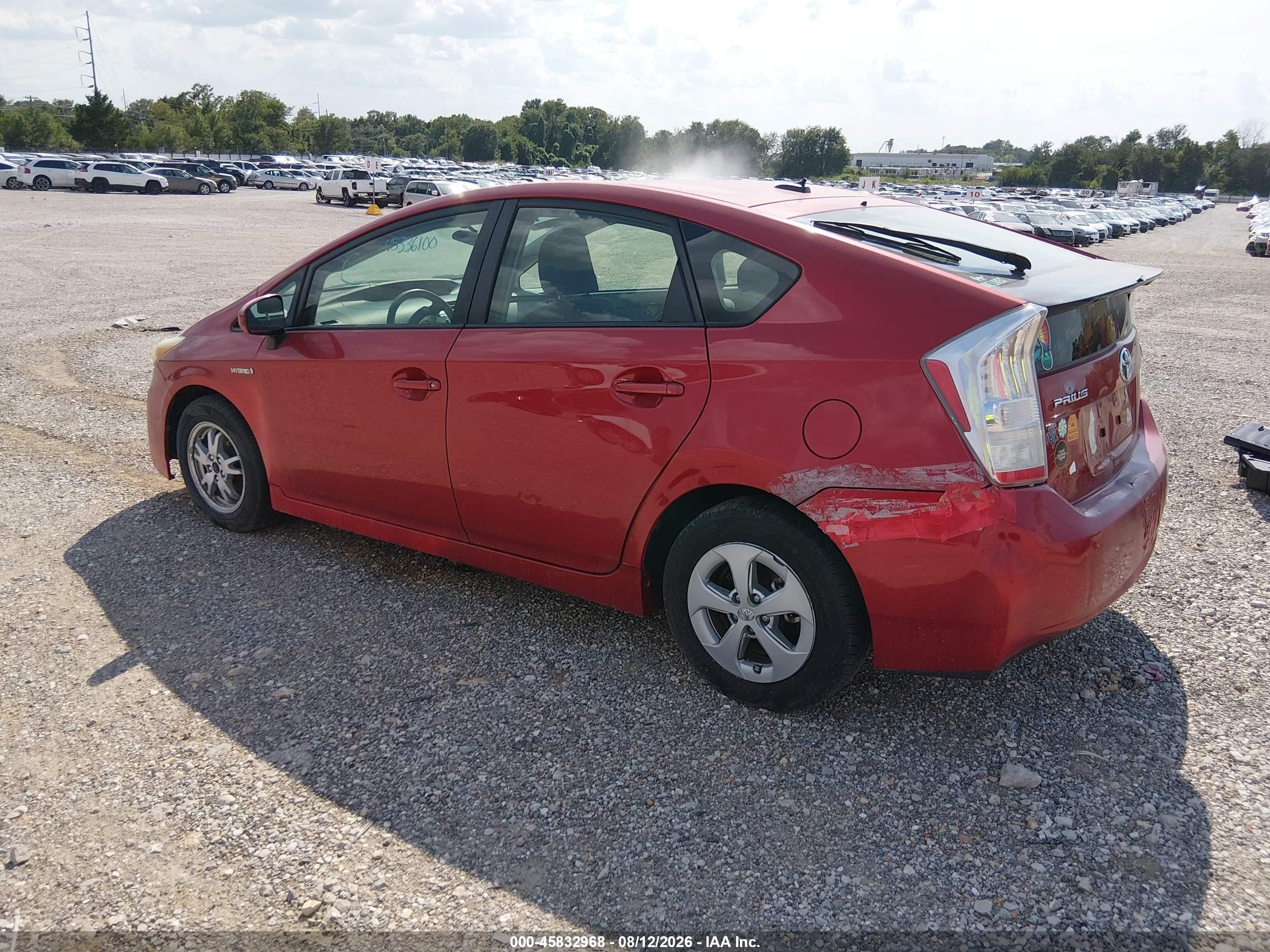 2011 Toyota Prius   Red vin: JTDKN3DU4B5367594